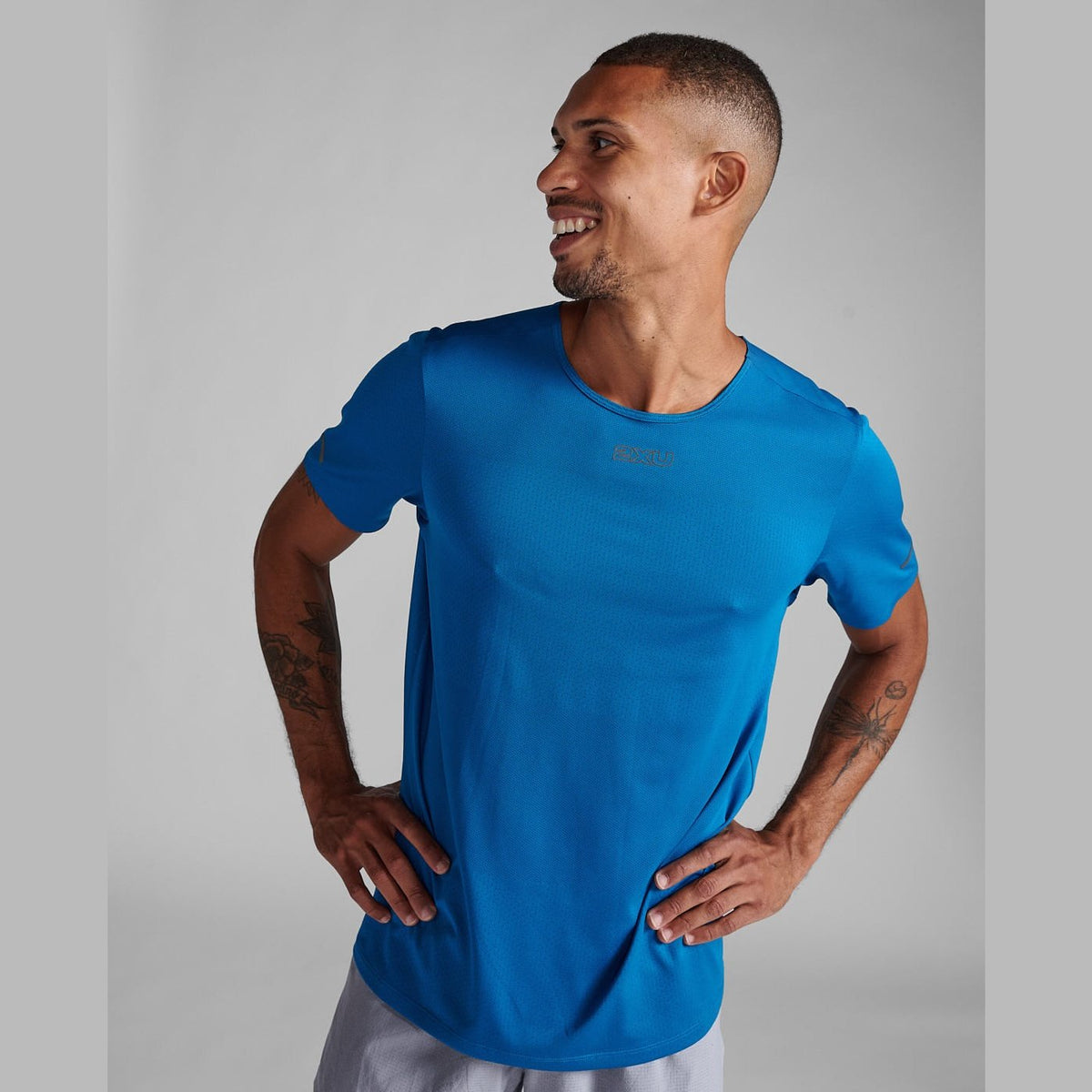 2XU Light Speed Tech Tee Mens APPAREL - Mens T-Shirts SEAPORT/BLACK REFLECTIVE