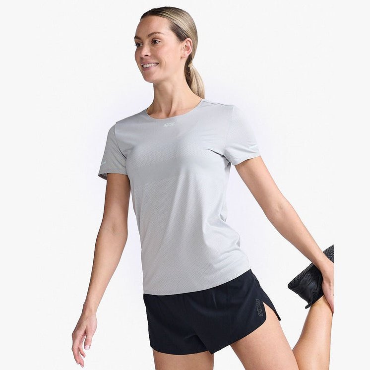 2XU Light Speed Tech Tee Womens APPAREL - Womens T-Shirts HARBOUR MIST/GLACIER REFLECTIVE