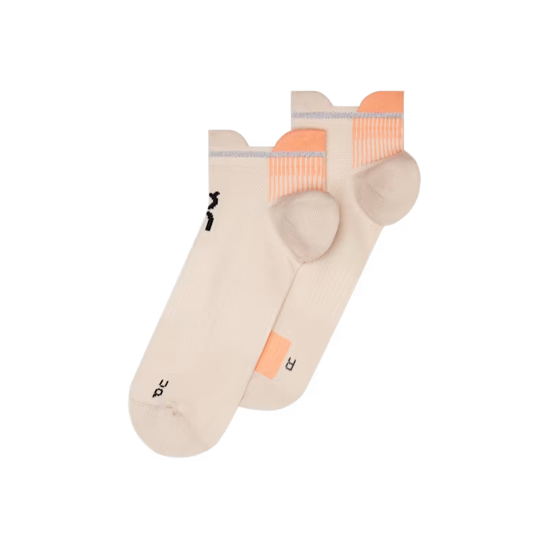ON Performance Run Low Sock Unisex GEAR - Socks PEARL/SUNSTONE