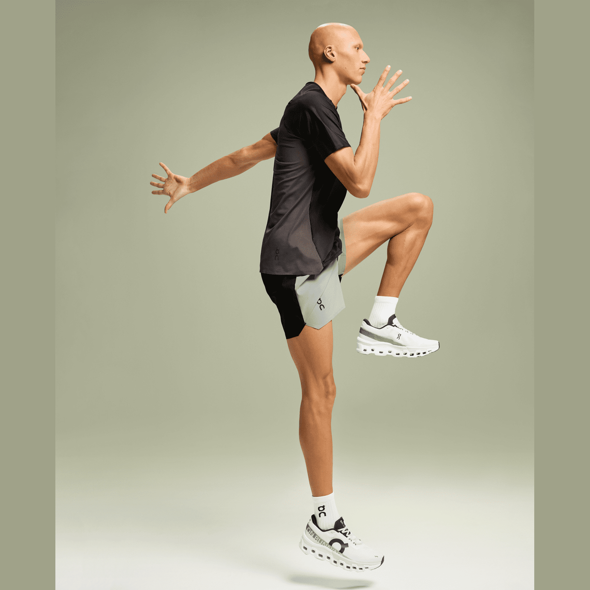 ON 5" Lightweight Shorts Mens APPAREL - Mens Shorts