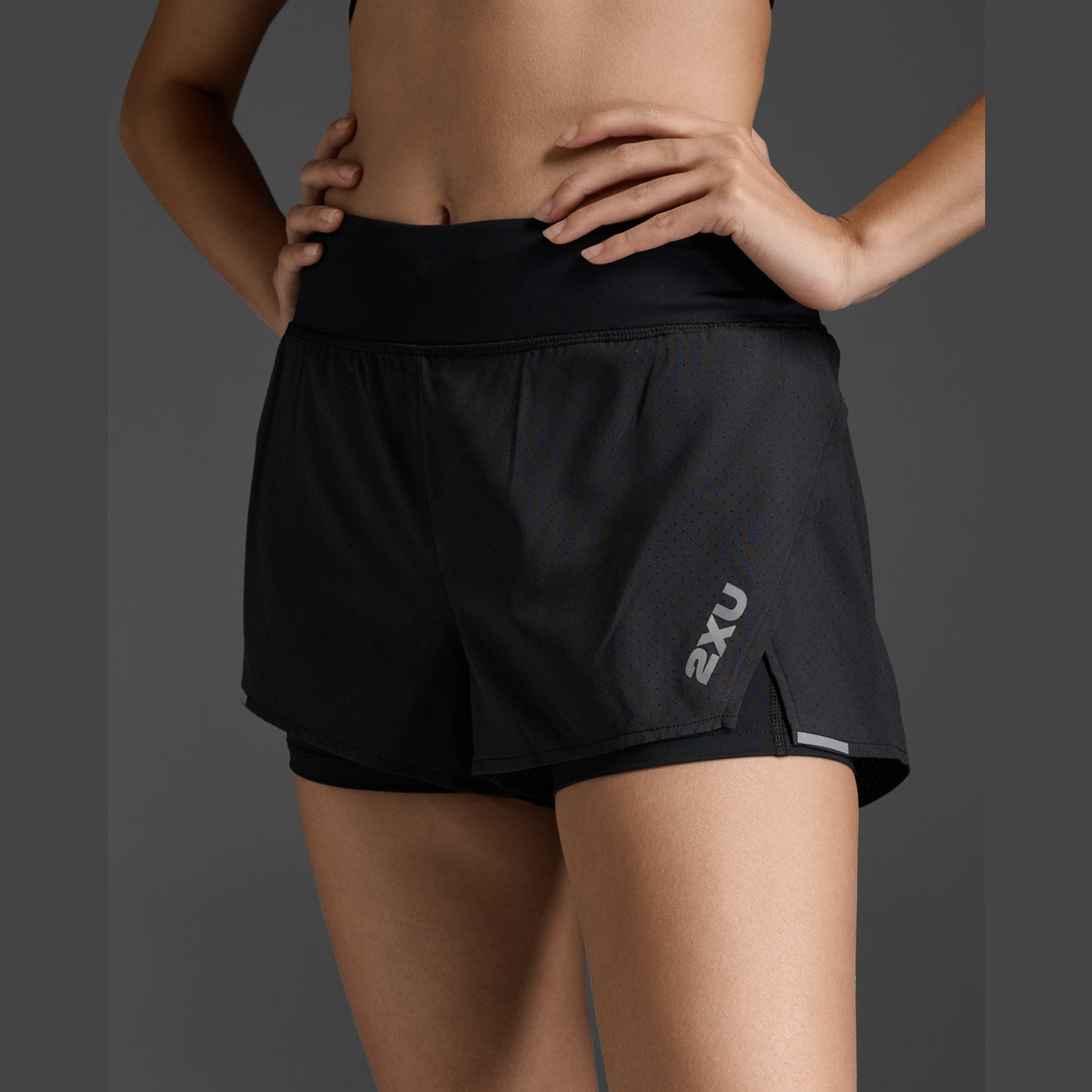 2XU Aero 2-in-1 4 Inch Short Women APPAREL - Womens Shorts BLACK/SILVER REFLECTIVE