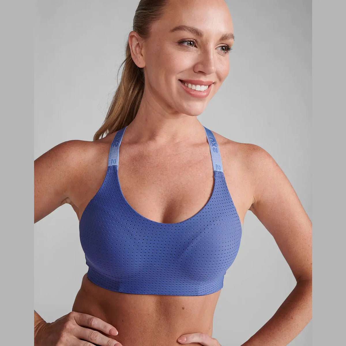 2XU Aero Medium Impact Bra Womens APPAREL - Womens Bras MARLIN/HYDRANGEA