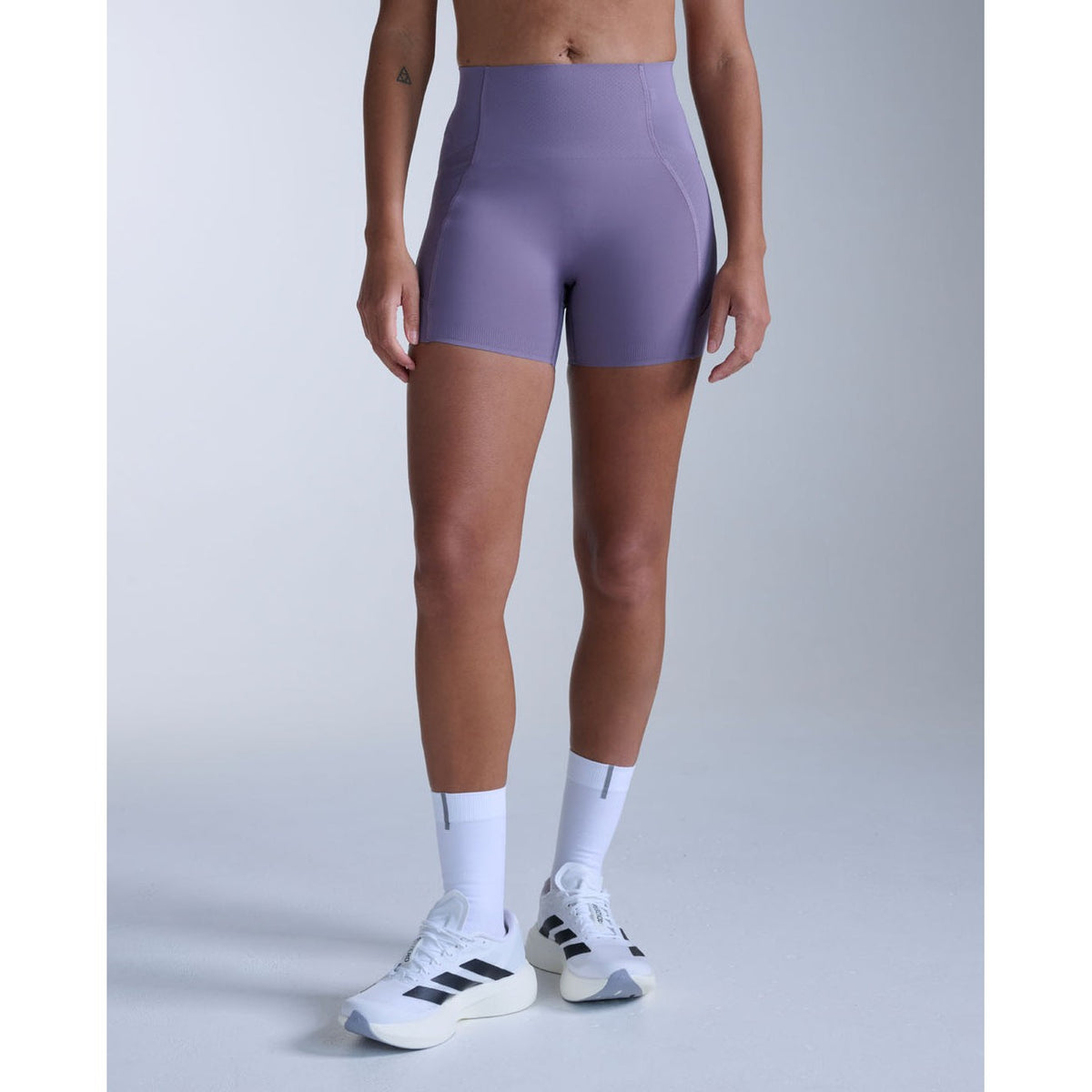 2XU Aero Mesh Hi-Rise Compression 4" Shorts Women's APPAREL - Womens Shorts DUSTED GRAPE/GRAPE REFLECTIVE