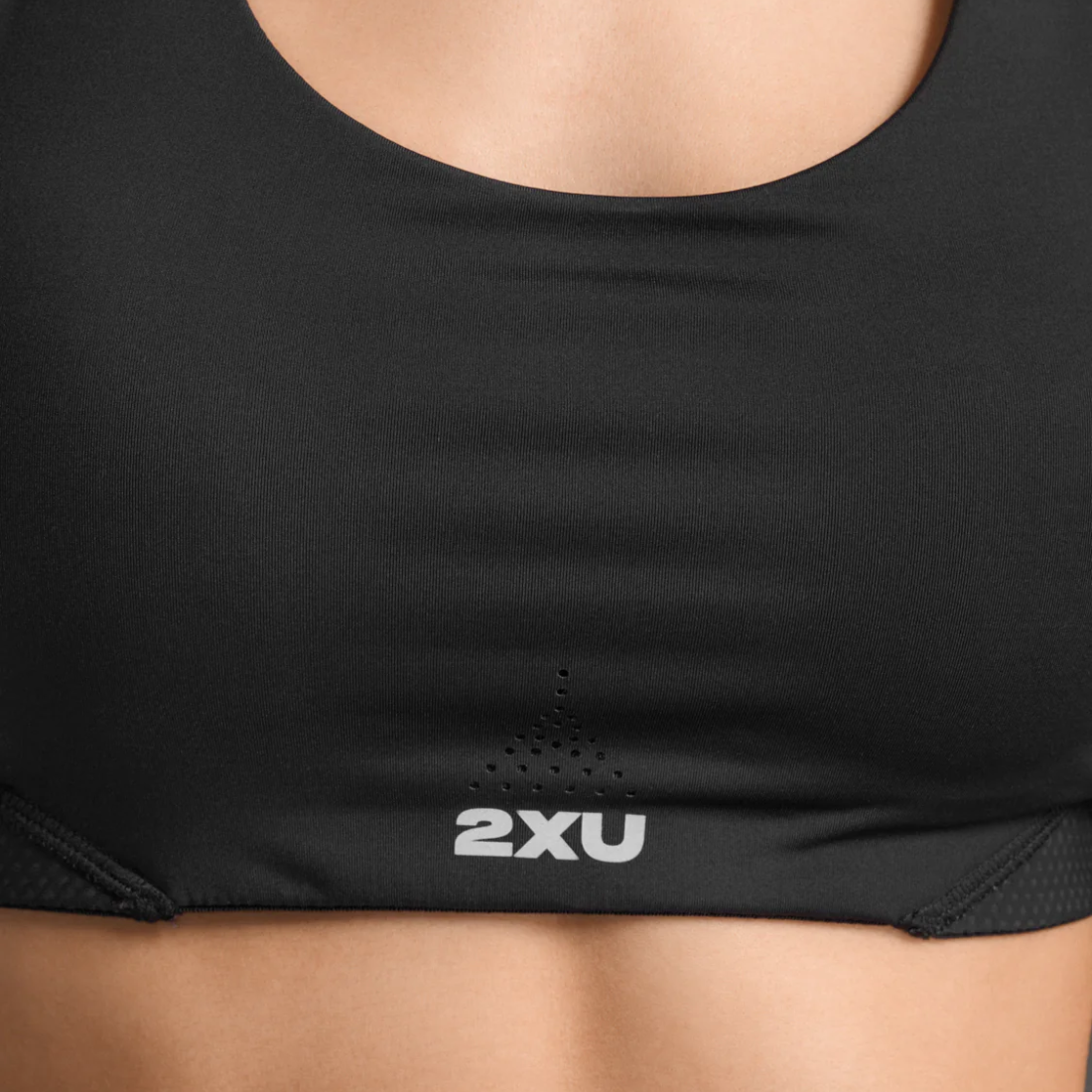 2XU Aero Mesh Medium Impact Bra Womens APPAREL - Womens Bras