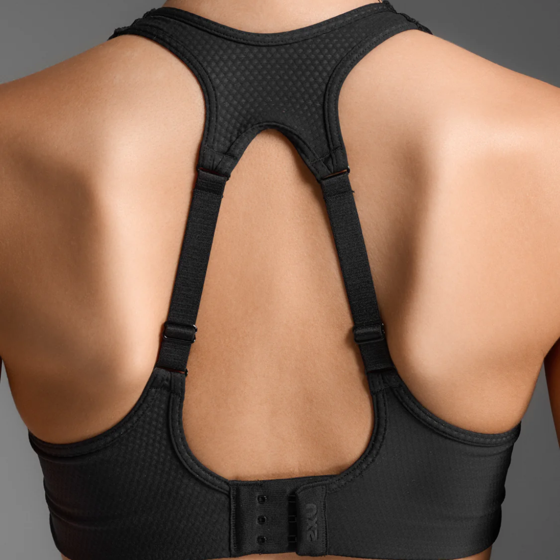 2XU Aero Mesh Medium Impact Bra Womens APPAREL - Womens Bras
