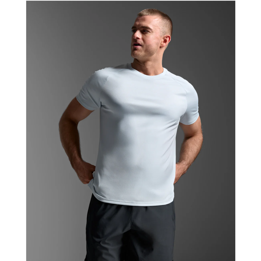2XU Aero Mesh Tee Mens APPAREL - Mens T-Shirts MOONSTONE/BLACK REFLECTIVE