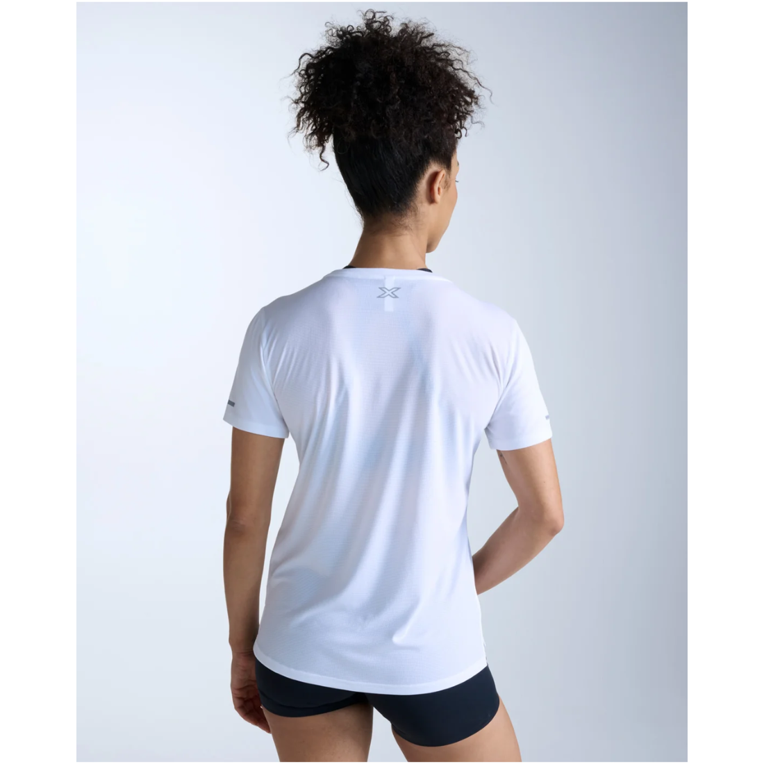 2XU Aero Mesh Tee Womens - APPAREL - Womens T-Shirts