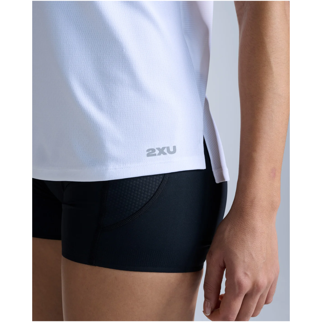 2XU Aero Mesh Tee Womens - APPAREL - Womens T-Shirts