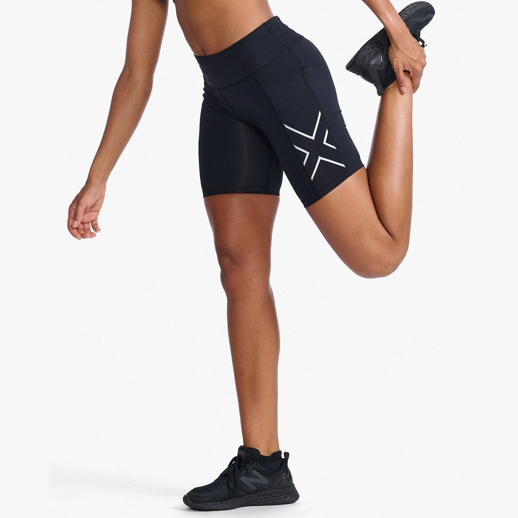 2XU Aero Mid-Rise Compression 6" Shorts Womens APPAREL - Womens Shorts 