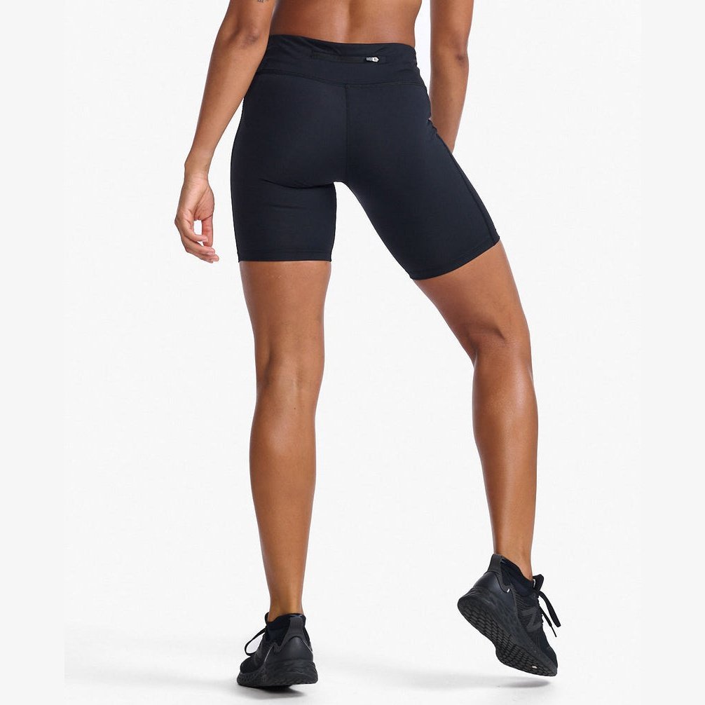2XU Aero Mid-Rise Compression 6" Shorts Womens APPAREL - Womens Shorts BLACK/SILVER REFLECTIVE