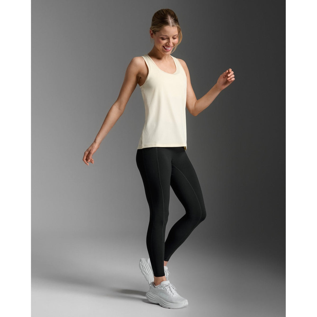 2XU Aero Singlet Womens - APPAREL - Womens Tanks