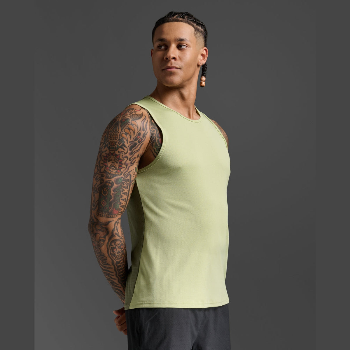 2XU Aero Tank Mens APPAREL - Mens Tanks GREEN MIST/HUNTER