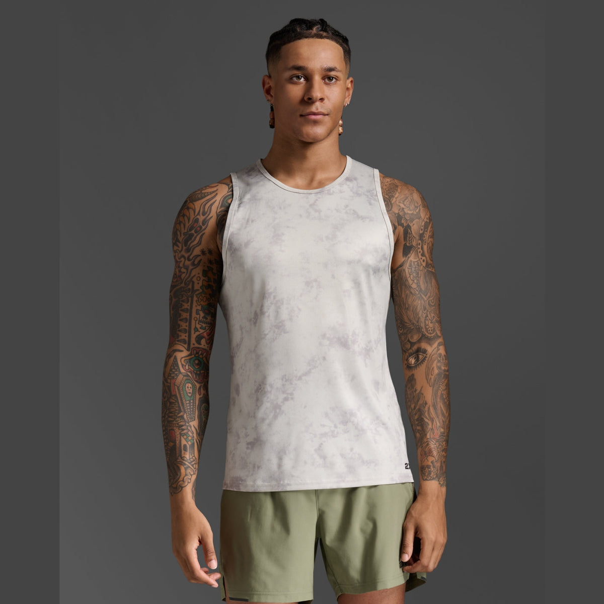 2XU Aero Tank Mens APPAREL - Mens Tanks CARBON/MOON