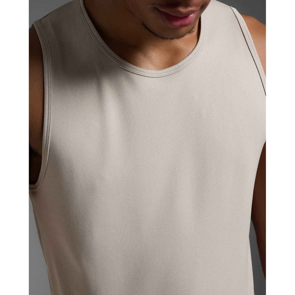 2XU Aero Tank Mens - APPAREL - Mens Tanks