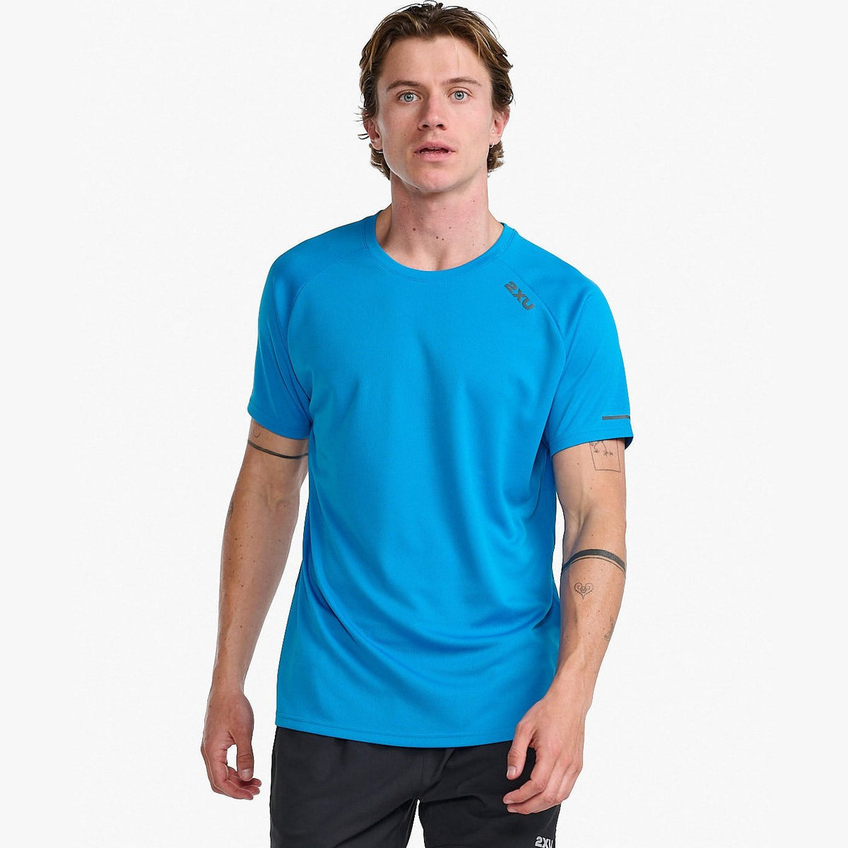 2XU Aero Tee Mens APPAREL - Mens T-Shirts ELECTRIK/BLACK RELFECTIVE
