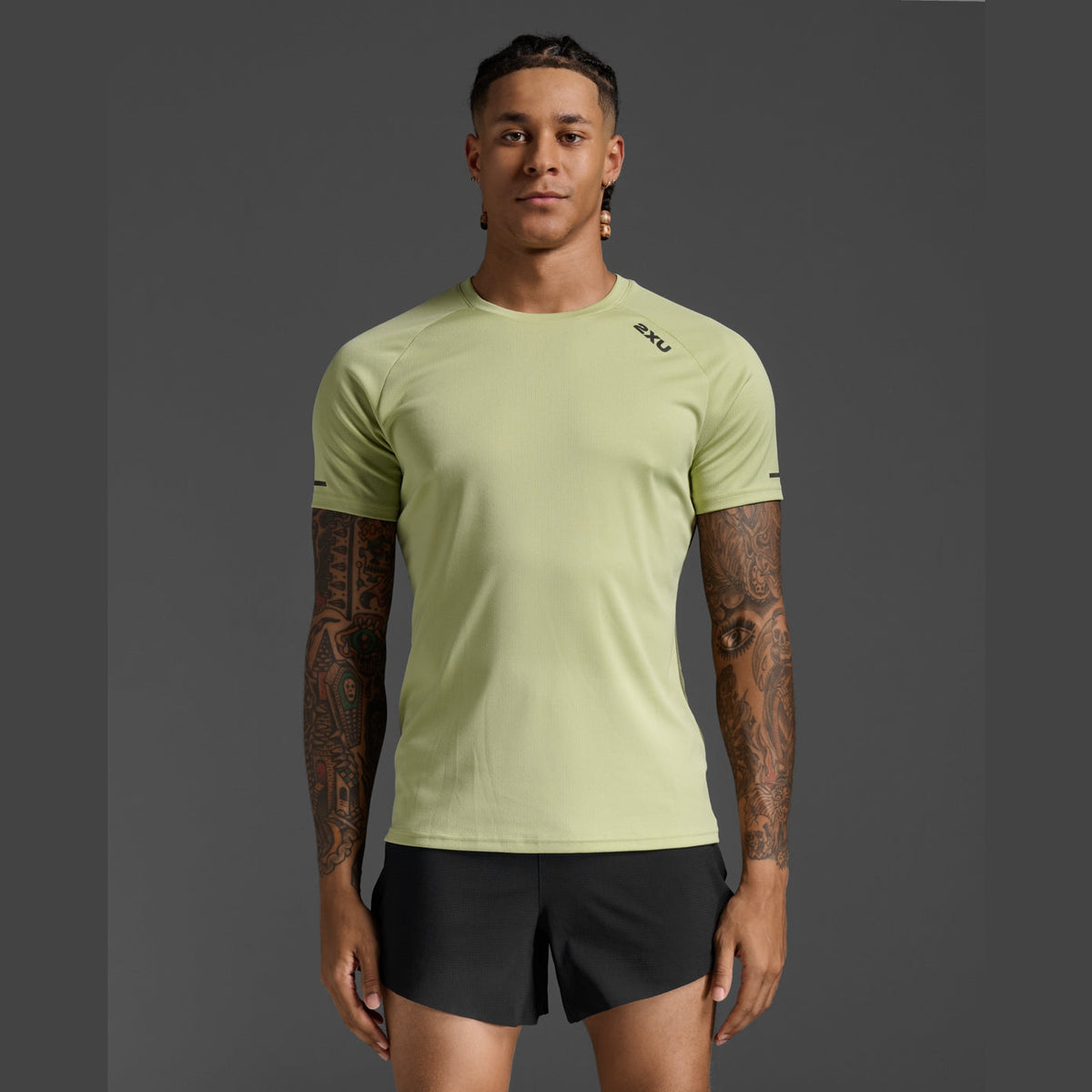 2XU Aero Tee Mens APPAREL - Mens T-Shirts GREEN/HUNTER MIST