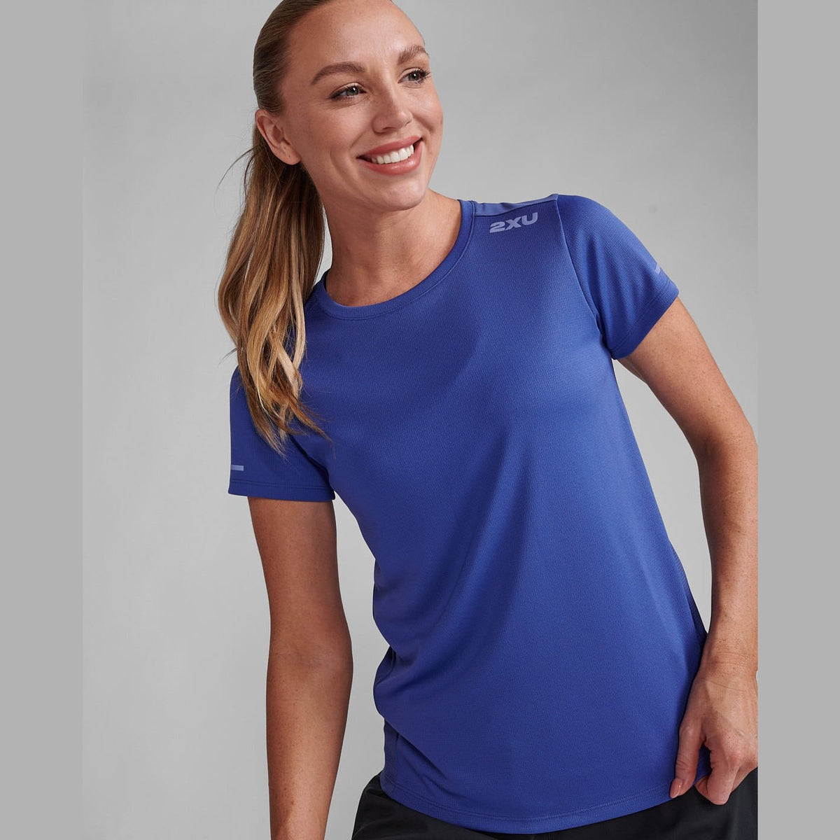 2XU Aero Tee Womens APPAREL - Womens T-Shirts MARLIN/HYDRANGEA REFLECTIVE