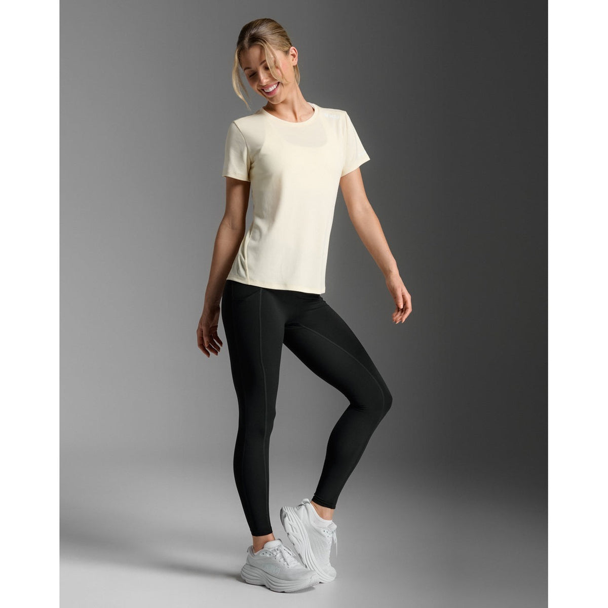 2XU Aero Tee Womens - APPAREL - Womens T-Shirts