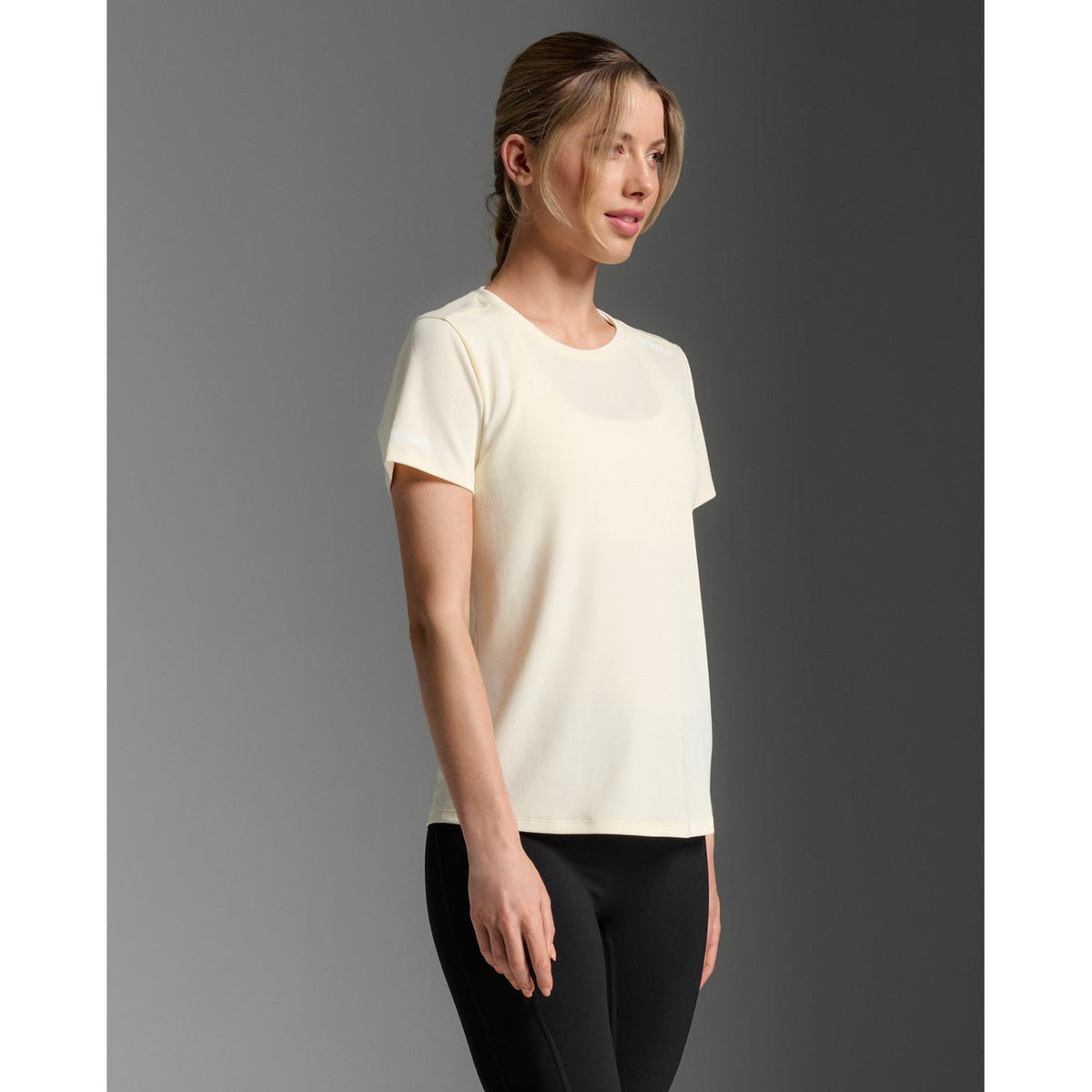 2XU Aero Tee Womens - APPAREL - Womens T-Shirts