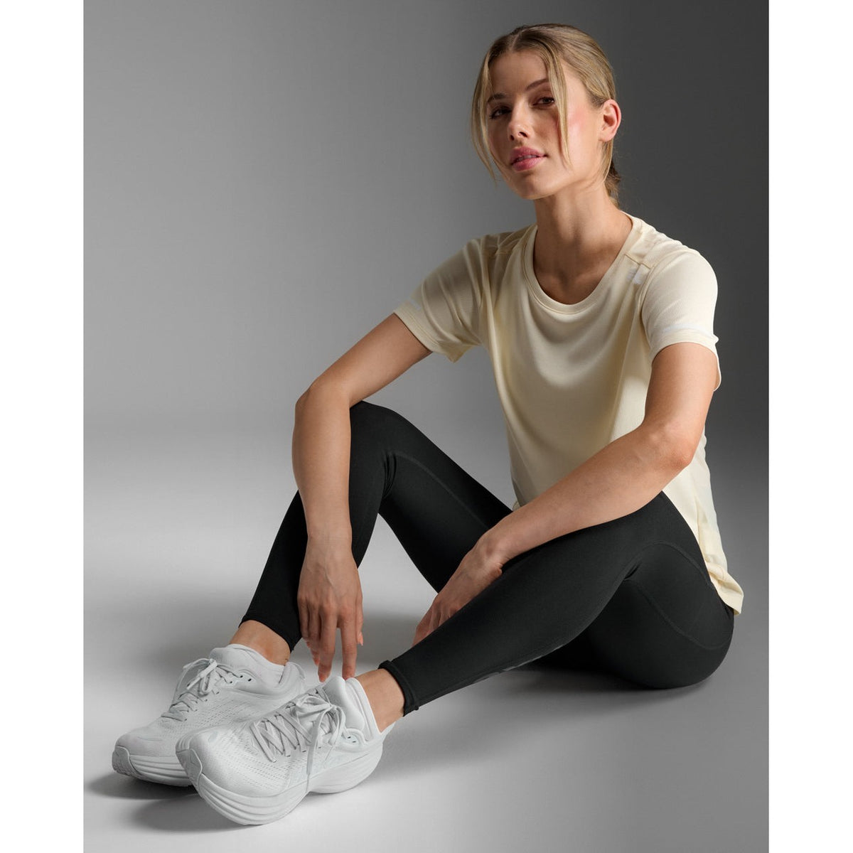 2XU Aero Tee Womens - APPAREL - Womens T-Shirts