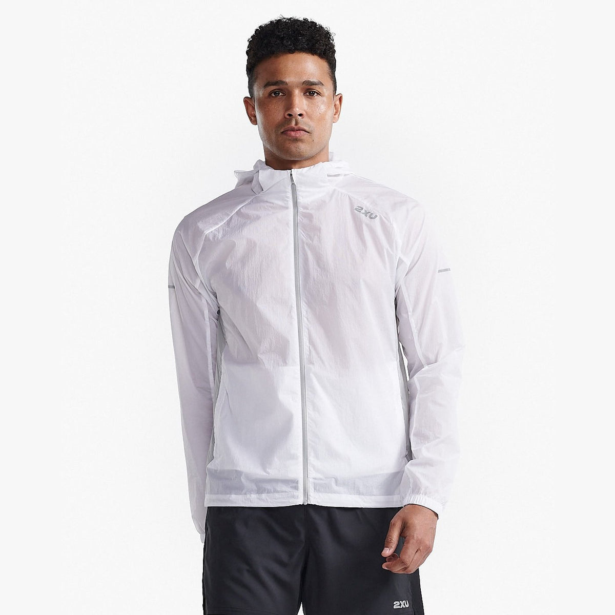 2XU Aero Windbreaker Mens APPAREL - Mens Jackets WHITE/HARBOR MIST