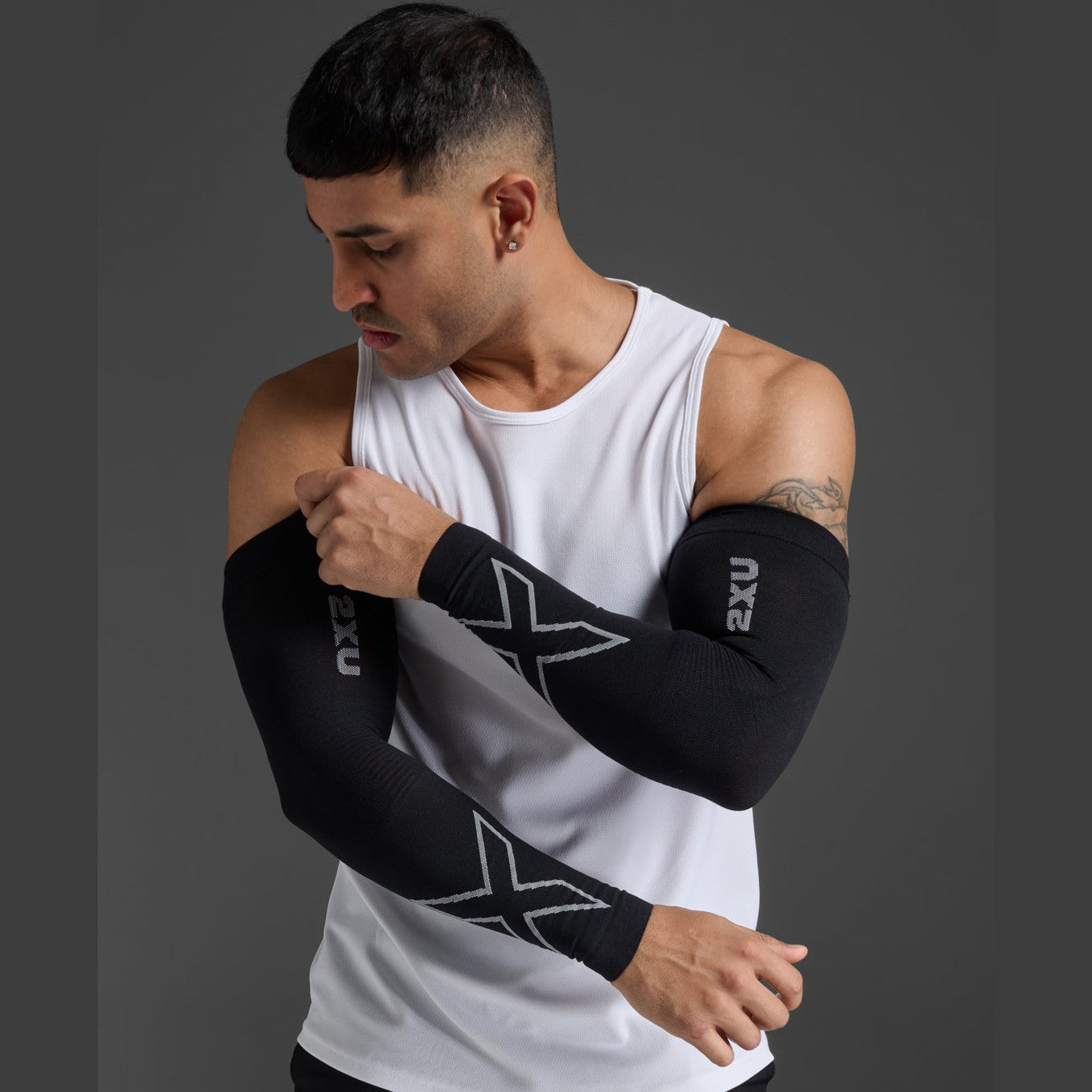 2XU Flex Compression Arm Sleeves GEAR - Accessories BLACK/GREY