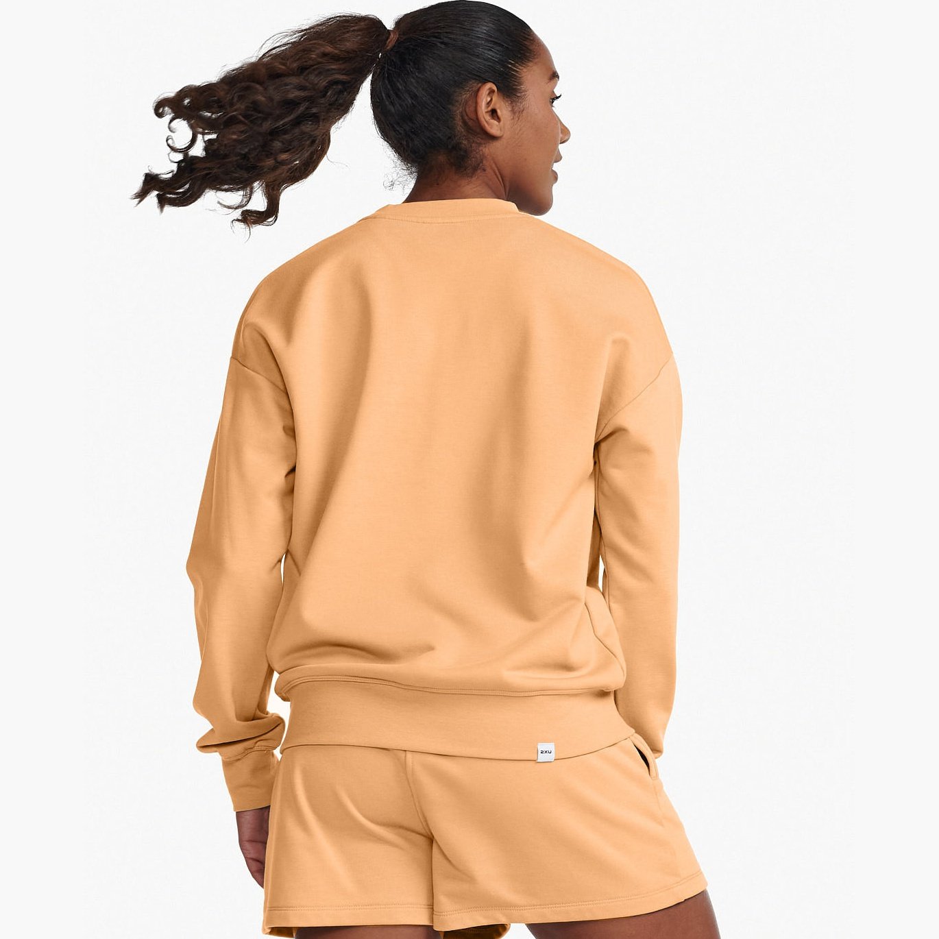 2XU Form French Terry Crew Womens APPAREL - Womens Long Sleeve Tops PEACH/WHITE