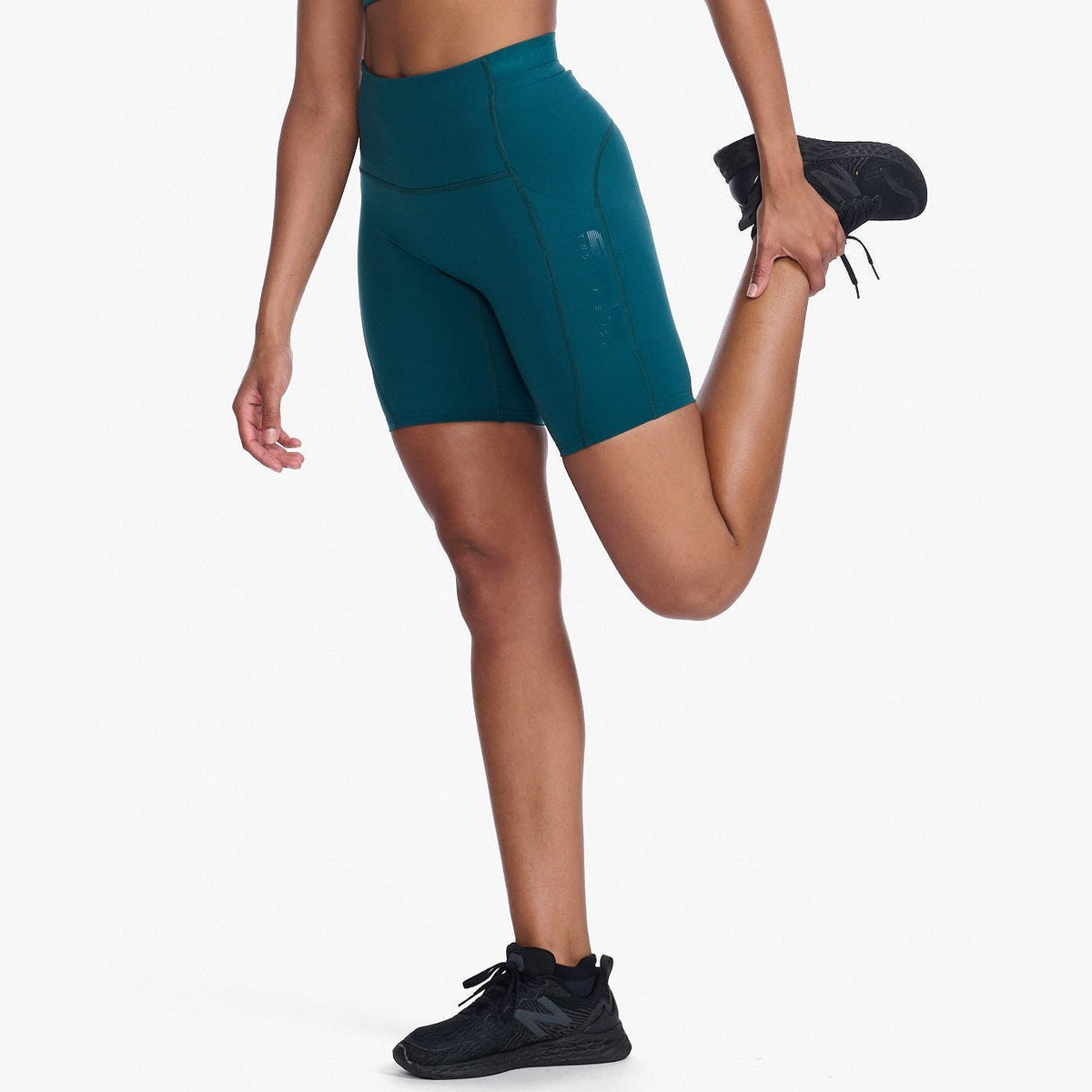 2XU Form Stash Hi-Rise Bike Shorts Womens APPAREL - Womens Shorts 