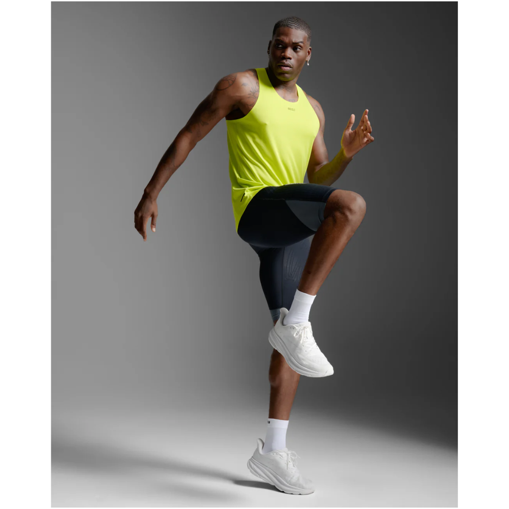 2XU Light Speed Tech Singlet Mens - APPAREL - Mens Singlets
