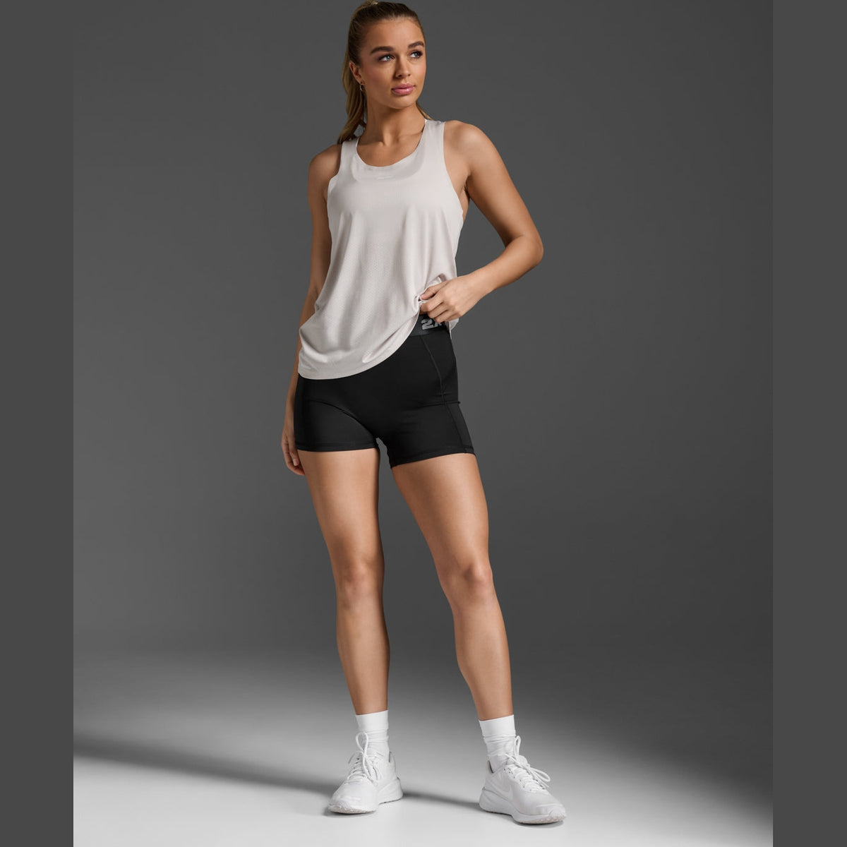 2XU Light Speed Tech Singlet Womens APPAREL - Womens Tanks 