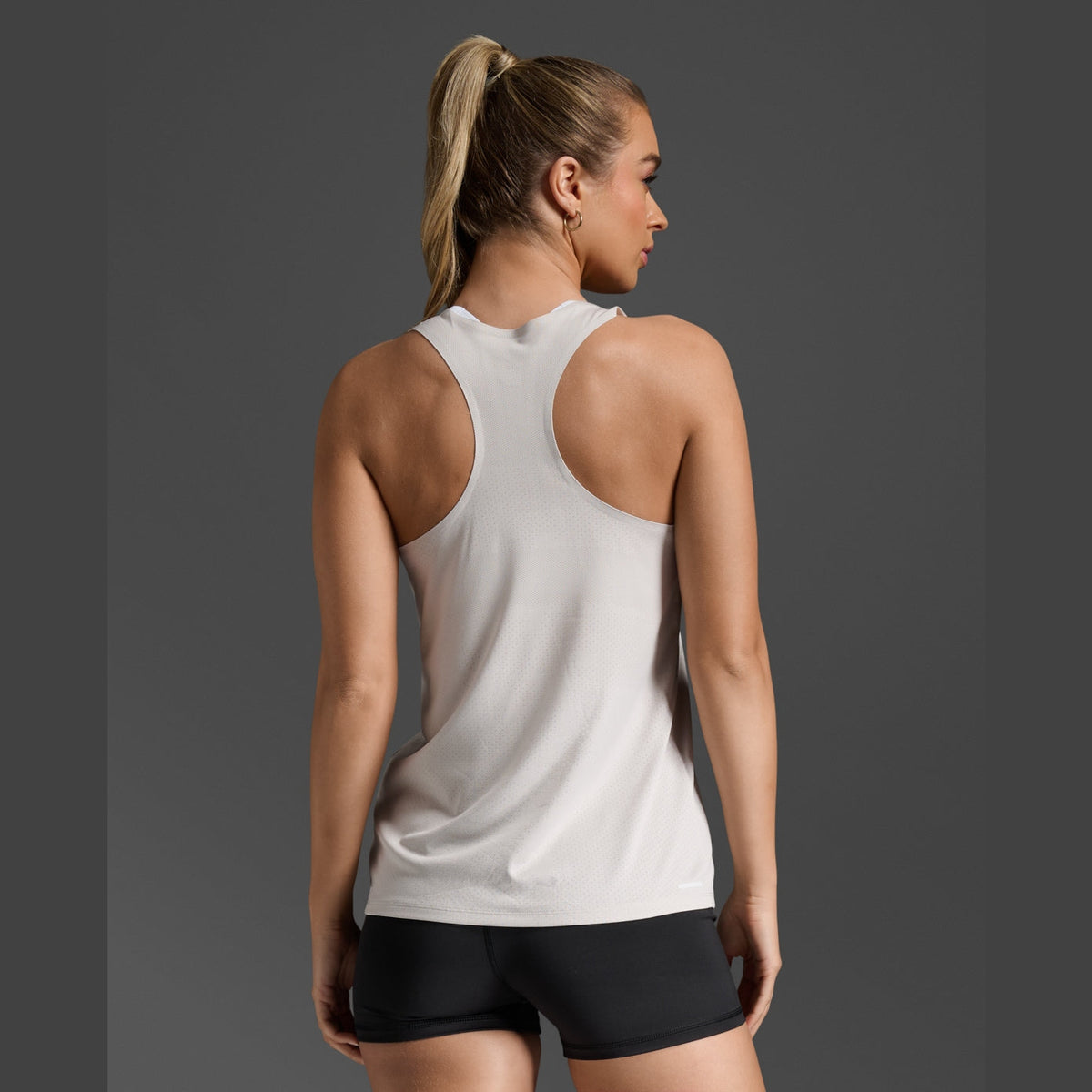 2XU Light Speed Tech Singlet Womens APPAREL - Womens Tanks 