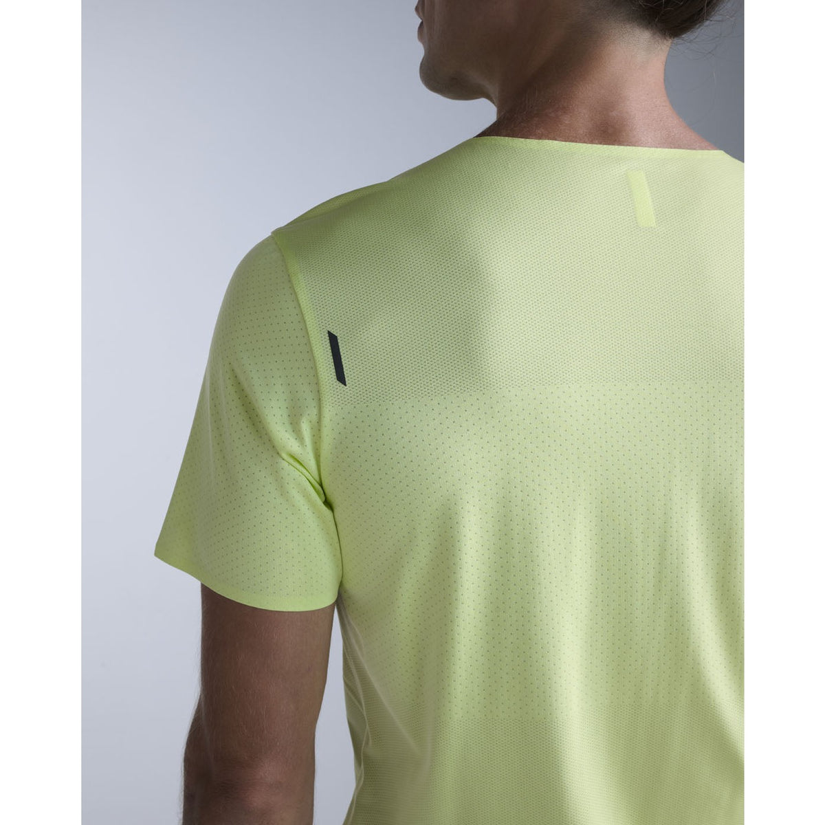 2XU Light Speed Tech Tee Mens - APPAREL - Mens T-Shirts