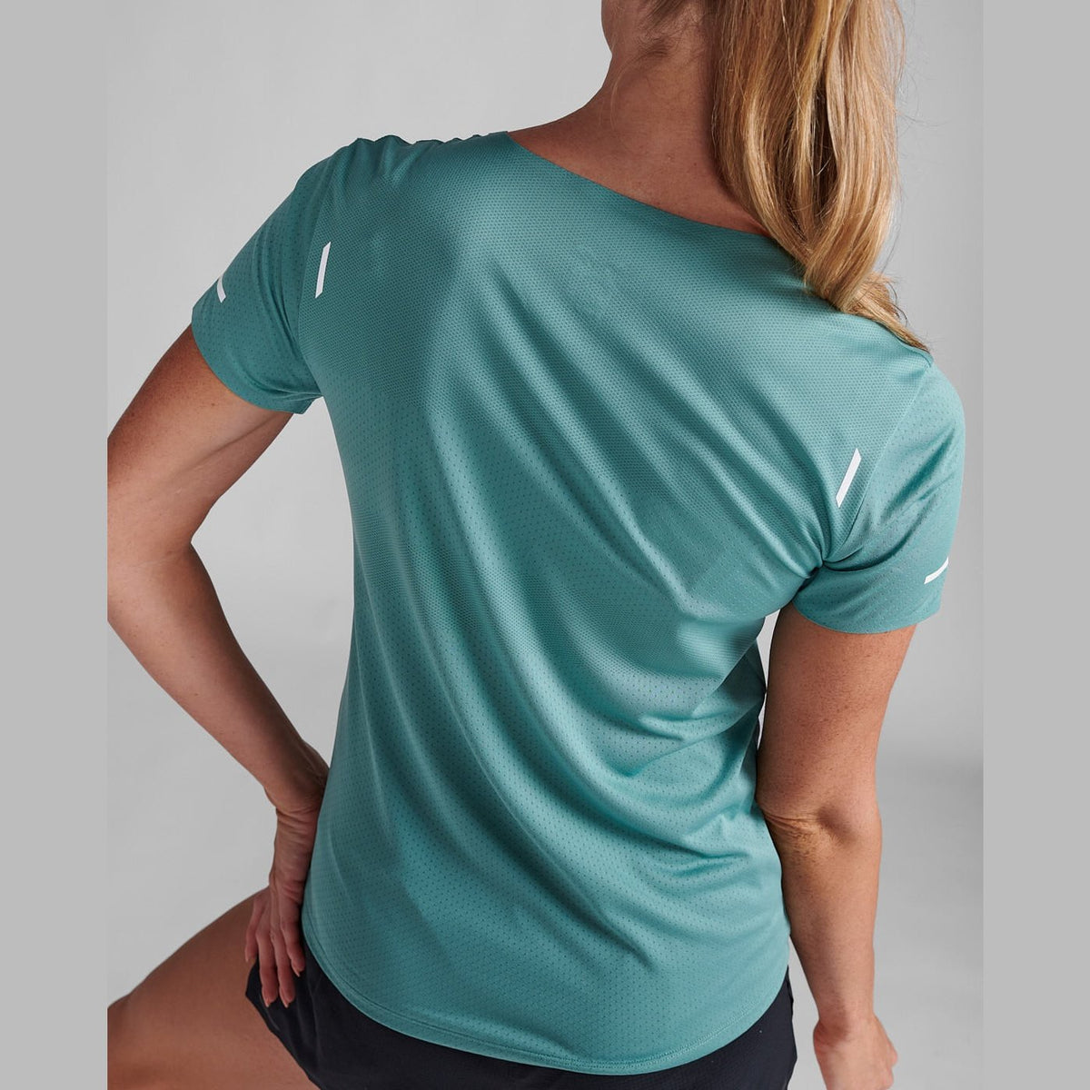 2XU Light Speed Tech Tee Womens APPAREL - Womens T-Shirts 