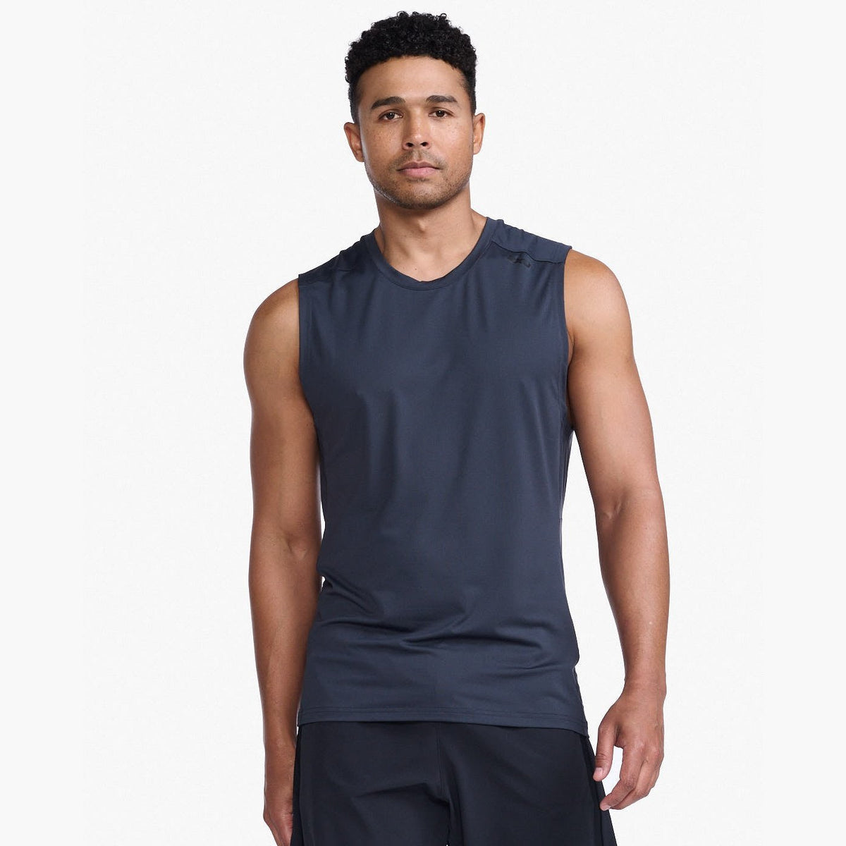 2XU Motion Tank Mens APPAREL - Mens Tanks INDIA INK/BLACK
