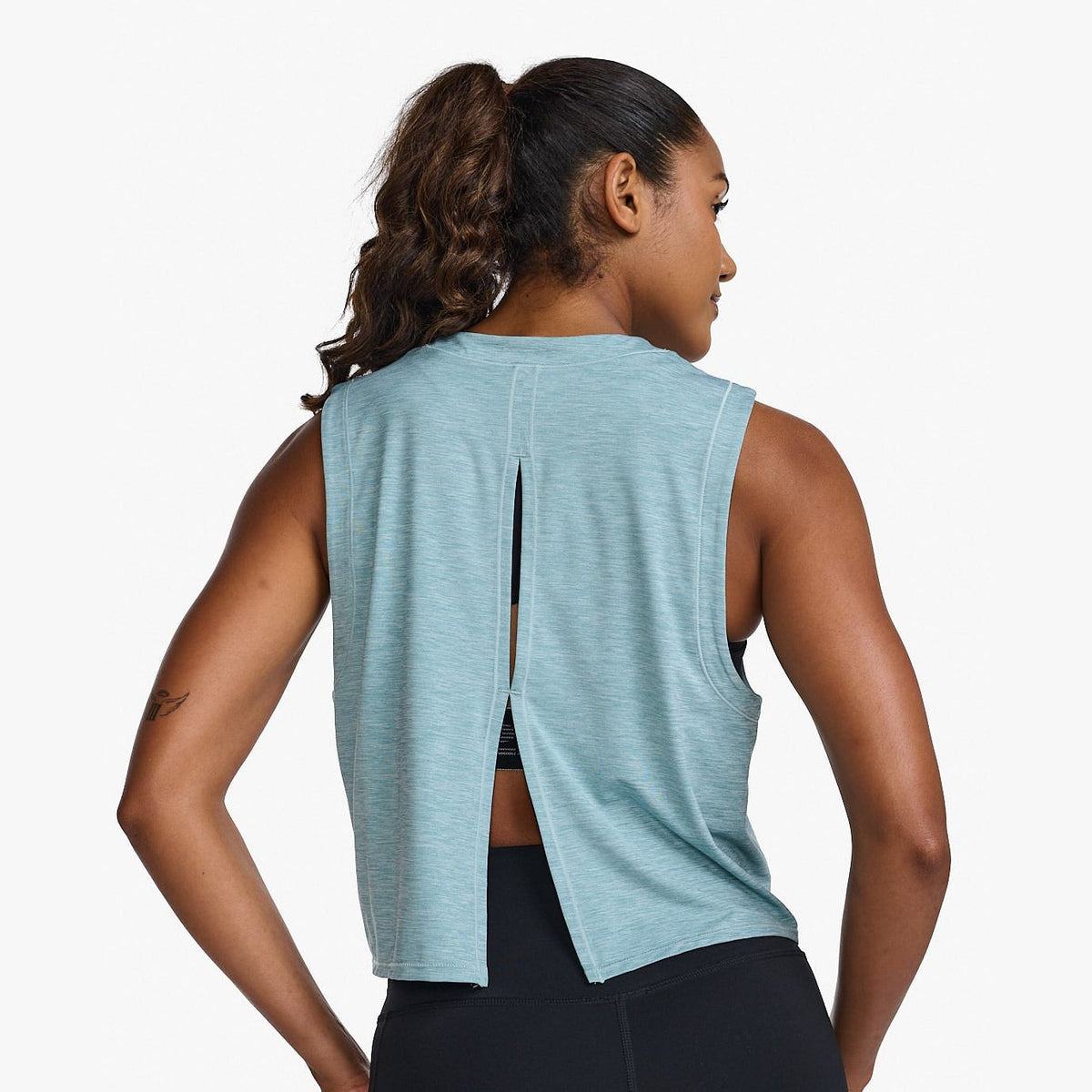 2XU Motion Crop Tank Womens APPAREL - Womens Tanks 
