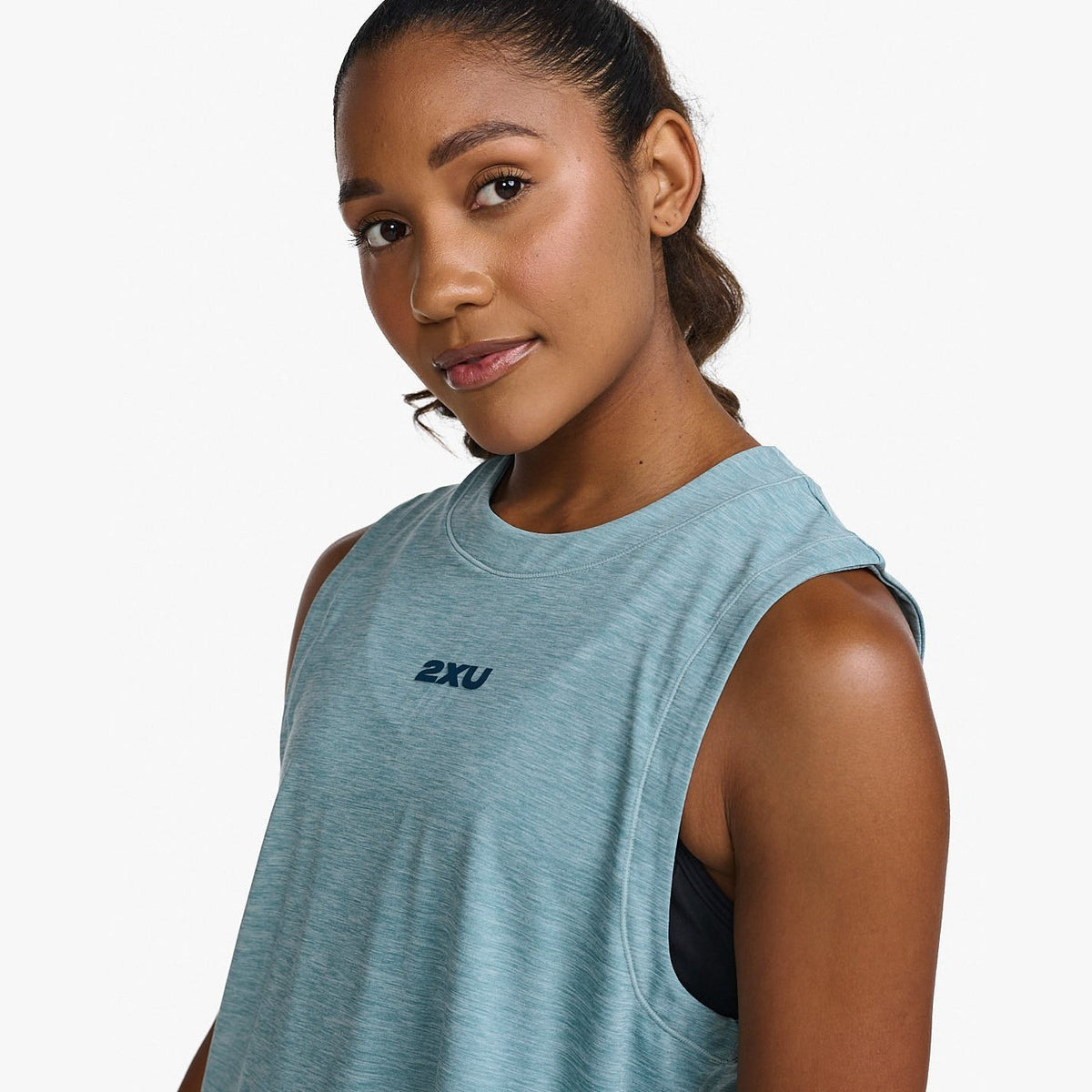 2XU Motion Crop Tank Womens APPAREL - Womens Tanks 