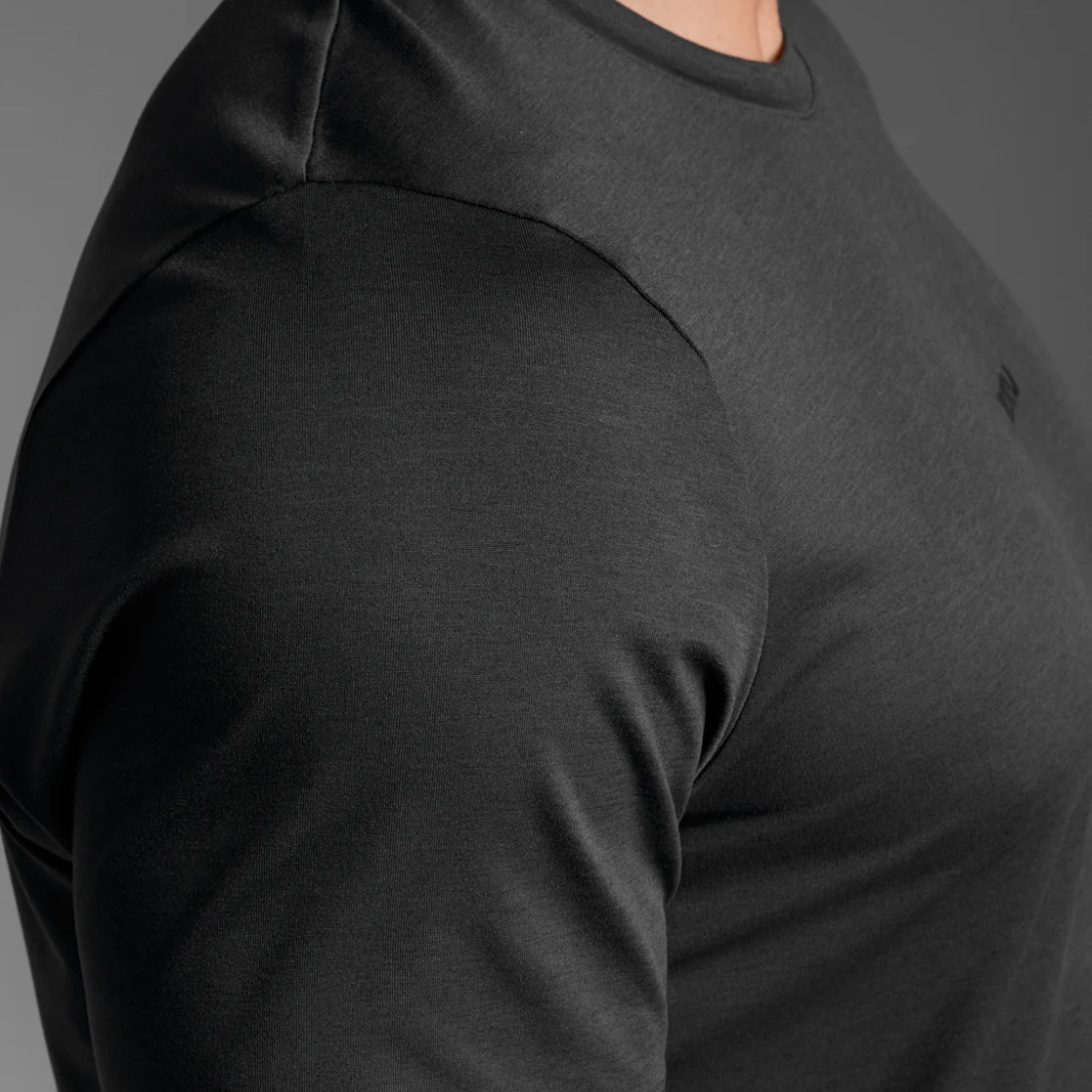 2XU Motion Soft Jersey Tee Mens APPAREL - Mens T-Shirts