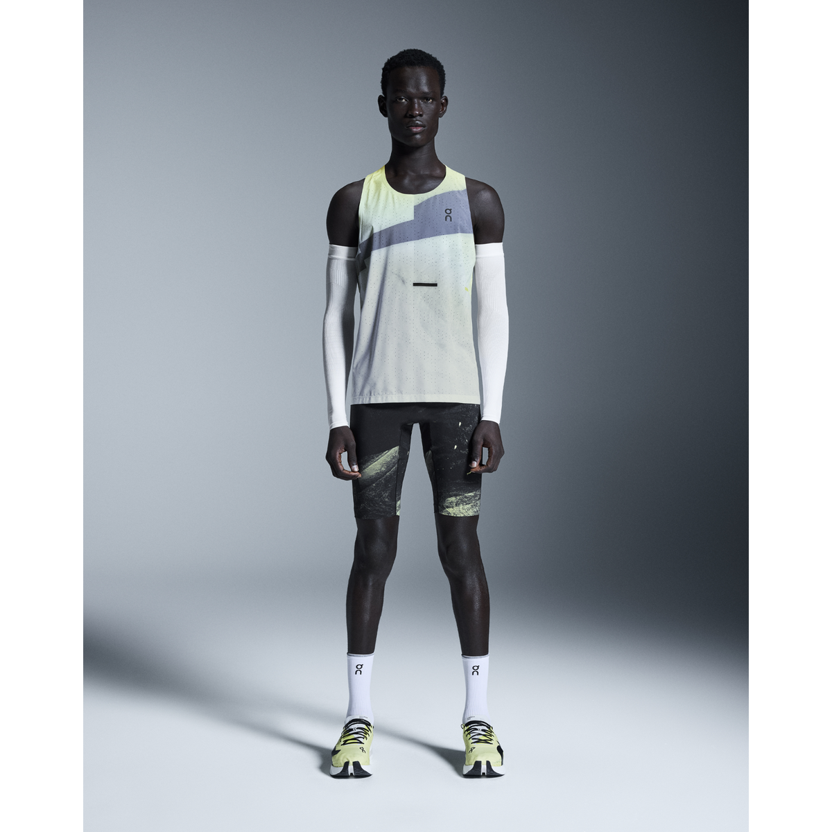 ON Race Tights Half Mens APPAREL - Mens Shorts