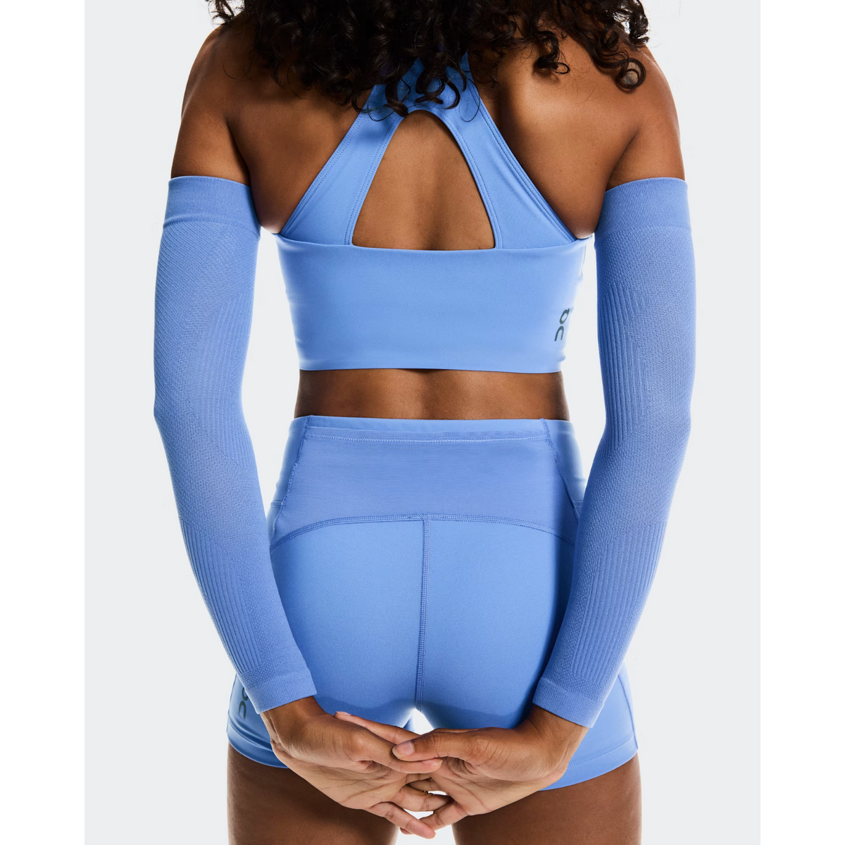 ON Performance Arm Sleeves (Unisex) GEAR - Accessories