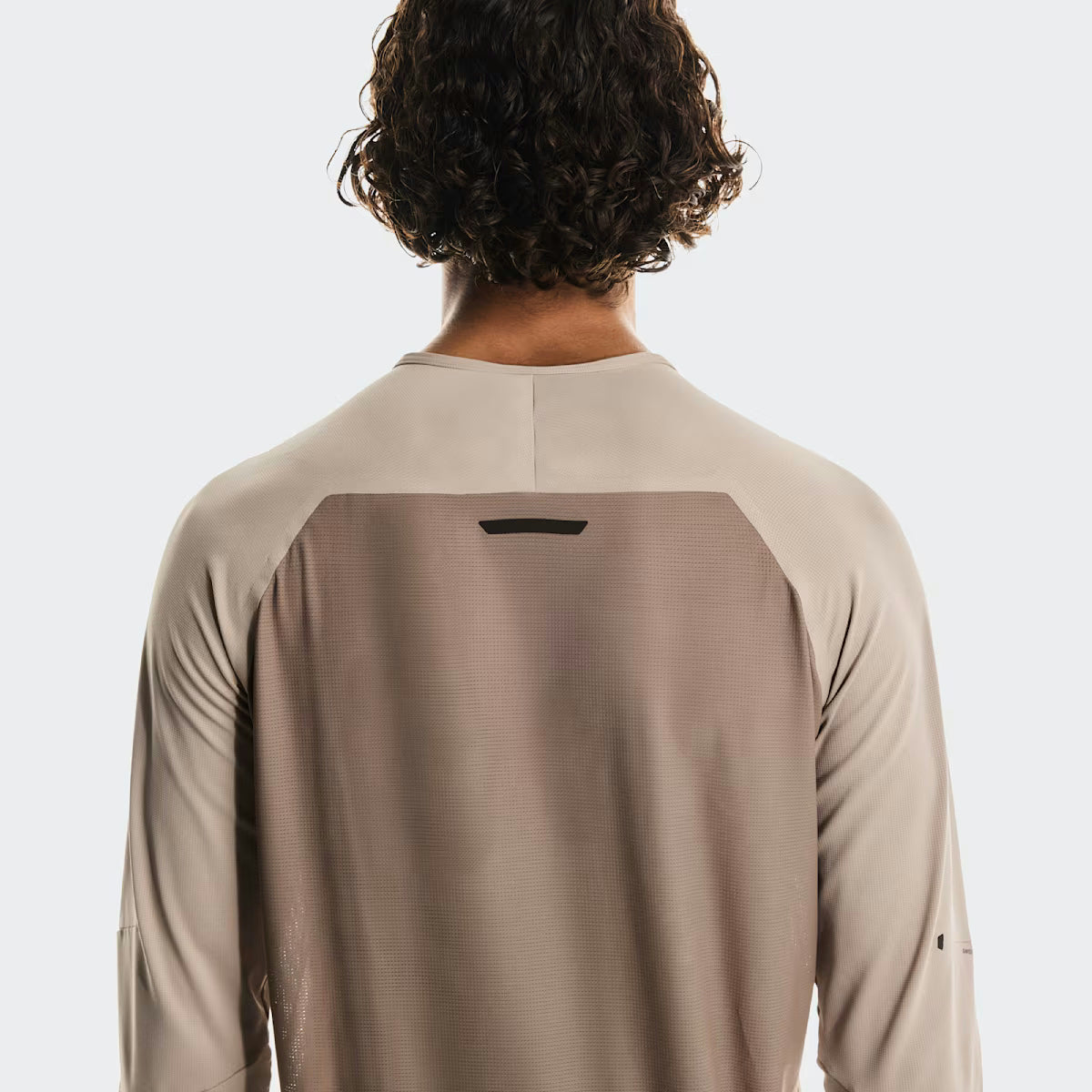 ON Performance Long-T Mens APPAREL - Mens Long Sleeve Tops