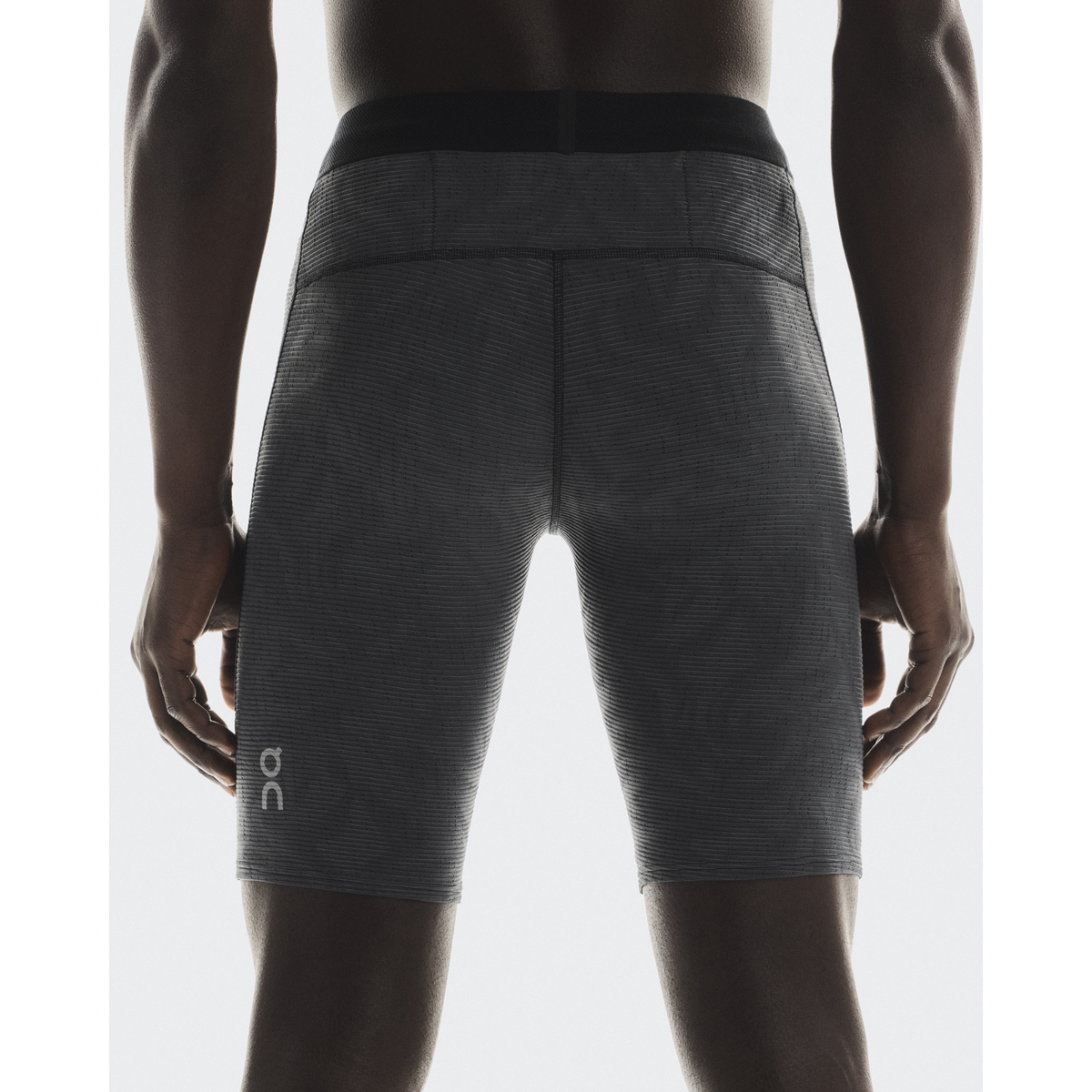 ON Pace Tights Short Mens APPAREL - Mens Compression Tights