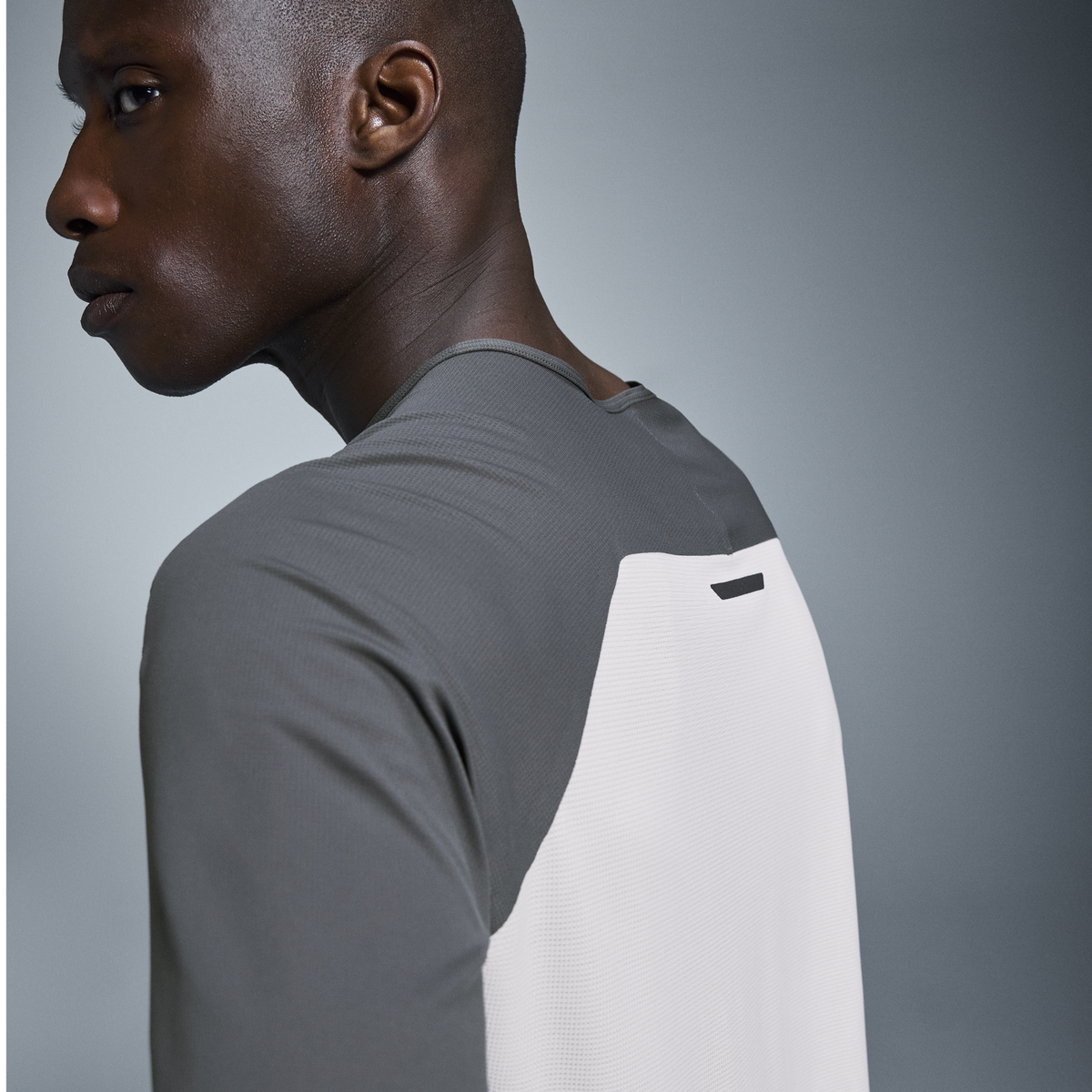 ON Performance Long-T Mens APPAREL - Mens Long Sleeve Tops