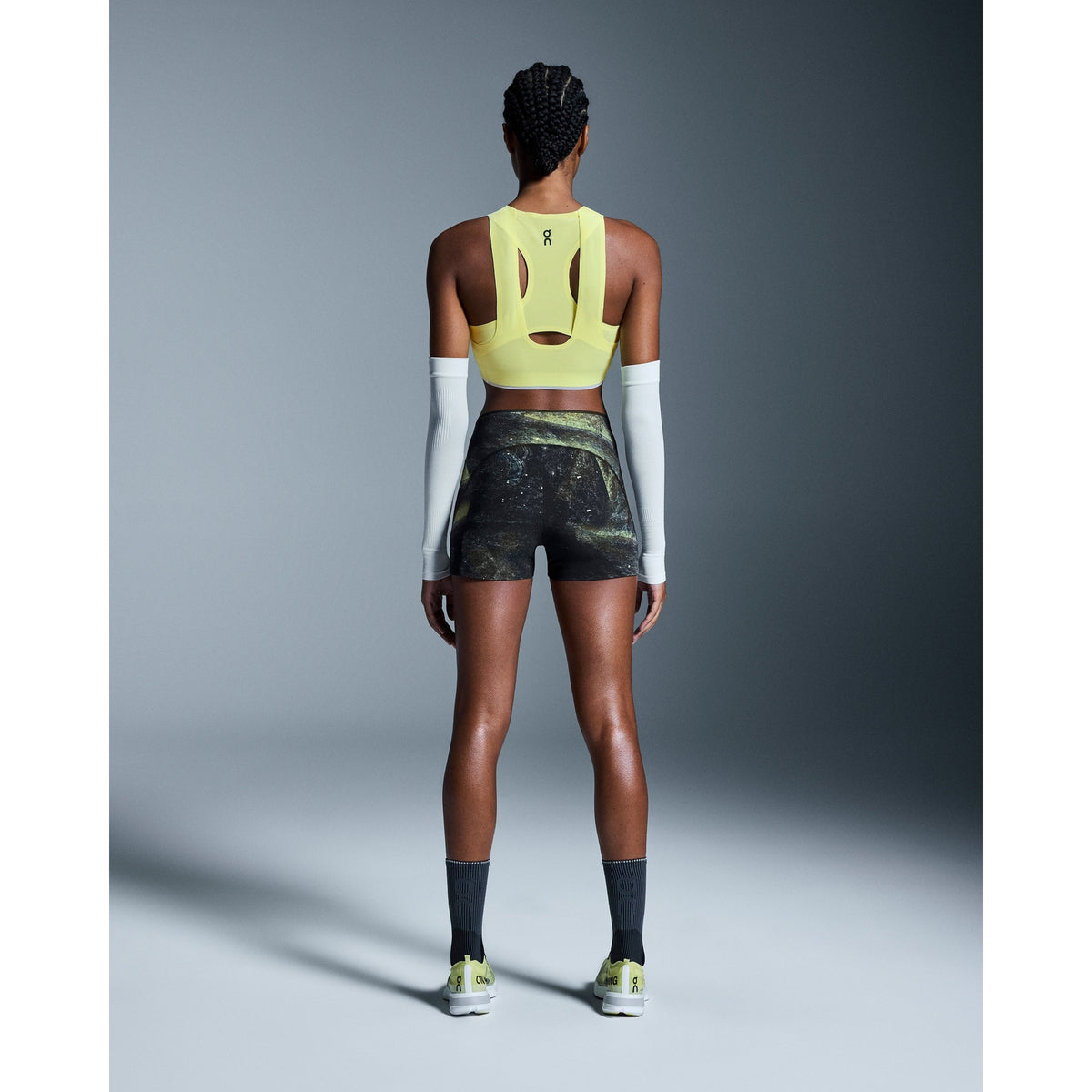 ON Race Crop Womens APPAREL - Womens Crops