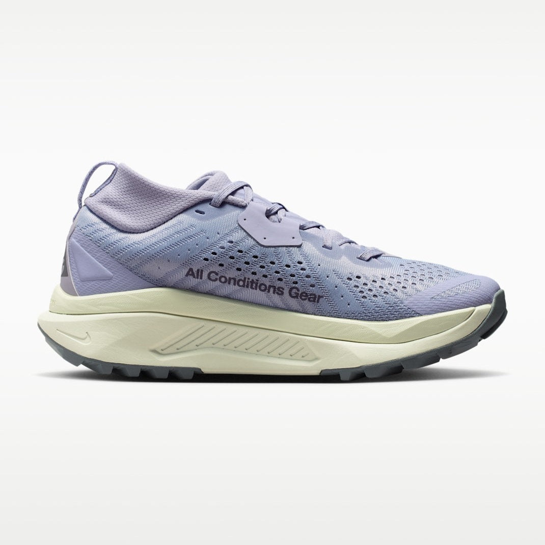 NIKE ACG Zegama Trail Women's FOOTWEAR - Womens Trail GHOST/CEMENT GREY-SEA GLASS