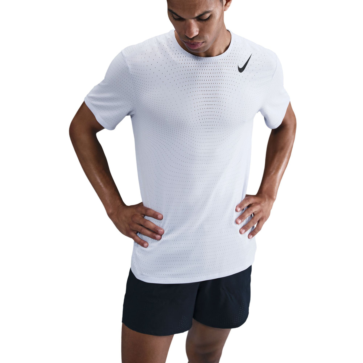 NIKE AeroSwift Men's Dri-FIT ADV Short-Sleeve Running Top APPAREL - Mens T-Shirts GHOST/BLACK