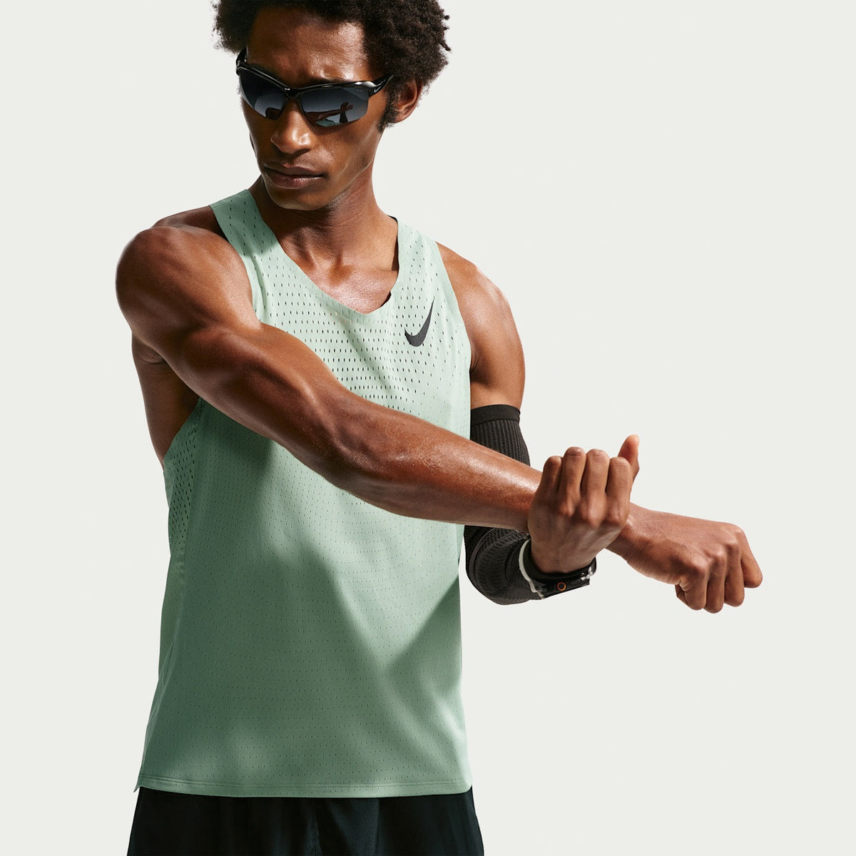NIKE AeroSwift Singlet Mens