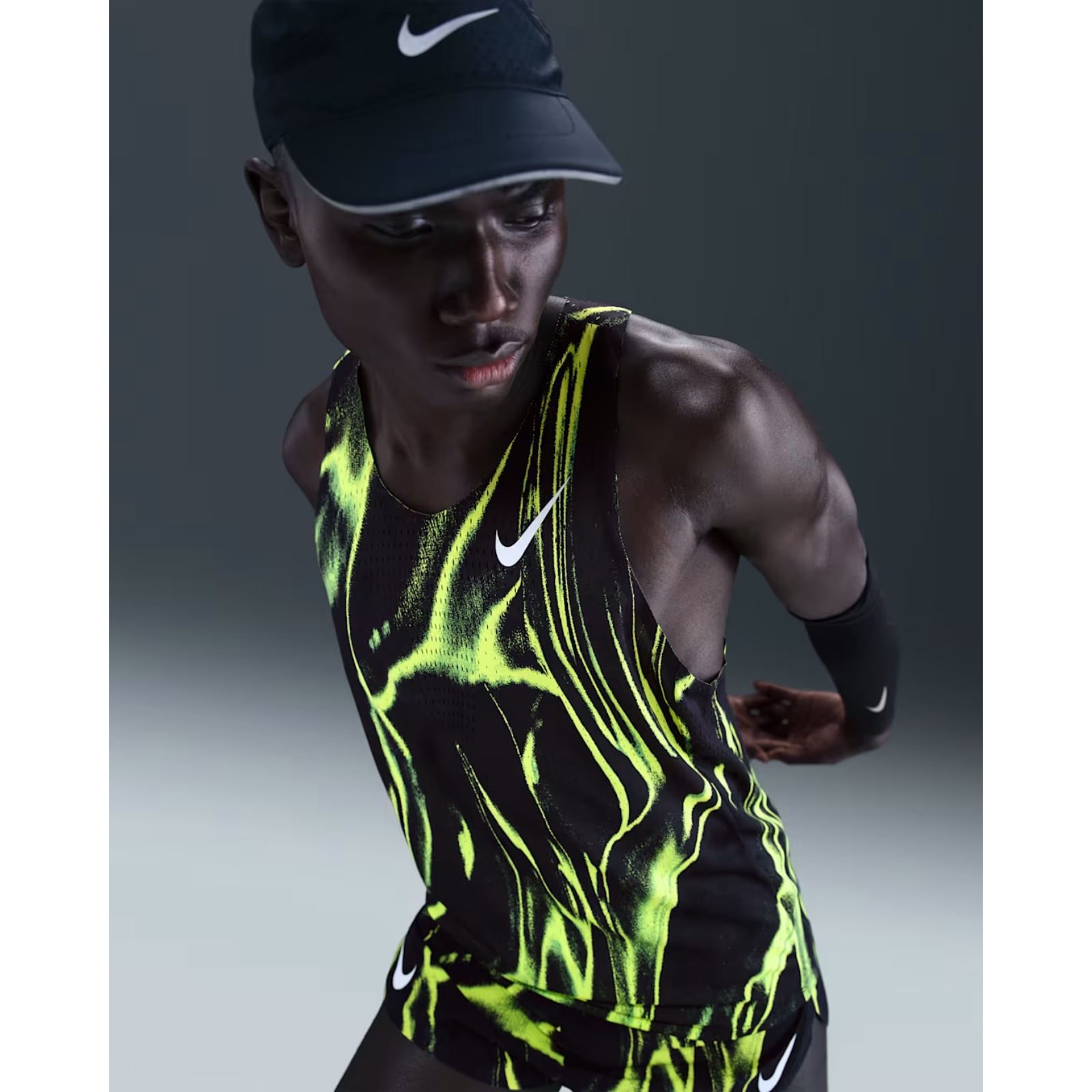 NIKE Aeroswift Dri-FIT ADV Running Singlet Mens| Sole Motive