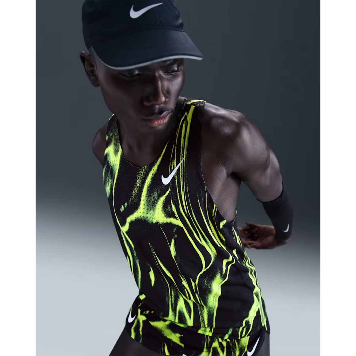 NIKE Aeroswift Dri-FIT ADV Running Singlet Mens APPAREL - Mens Singlets