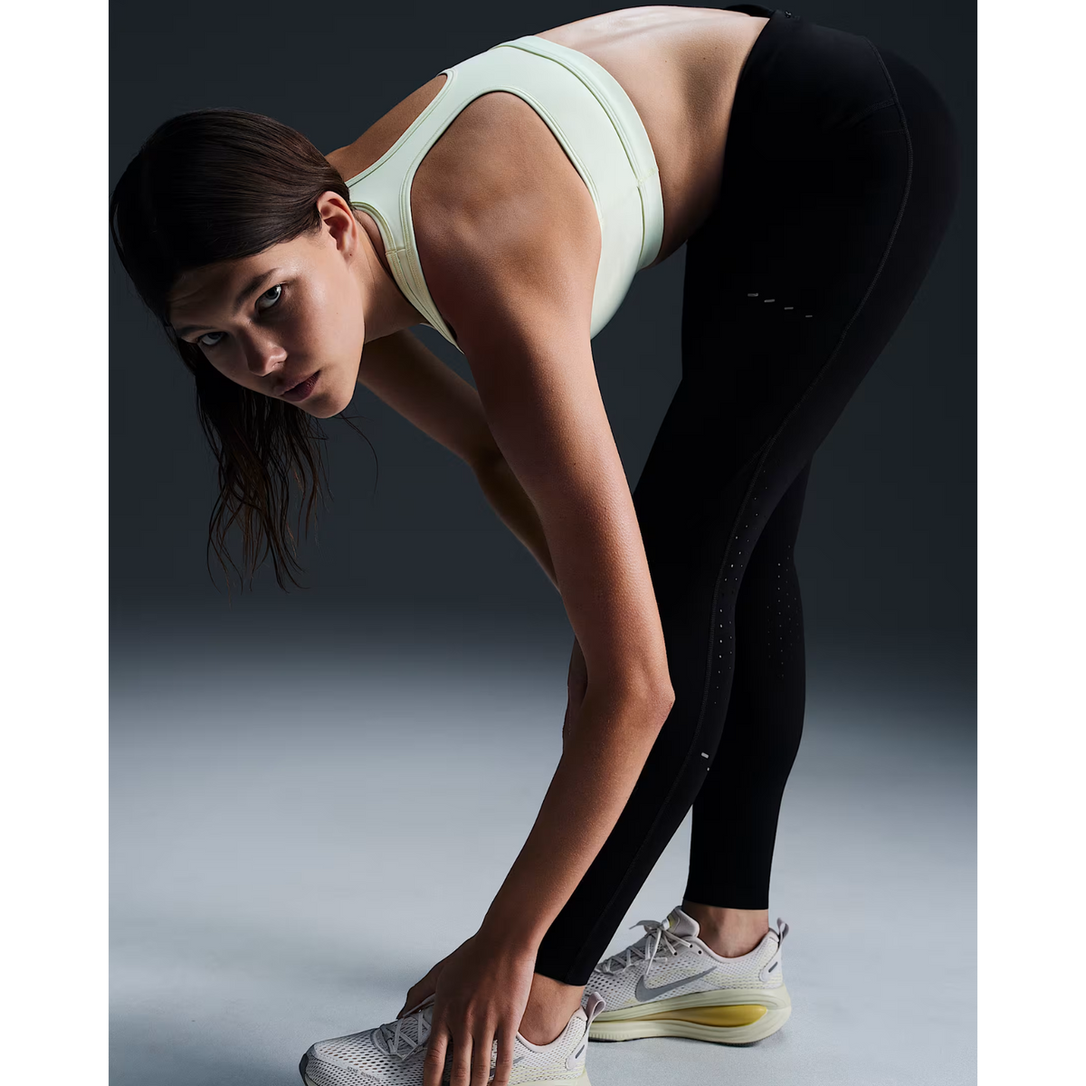 NIKE High-Waisted 7/8 Running Leggings with Pockets Womens APPAREL - Womens Tights