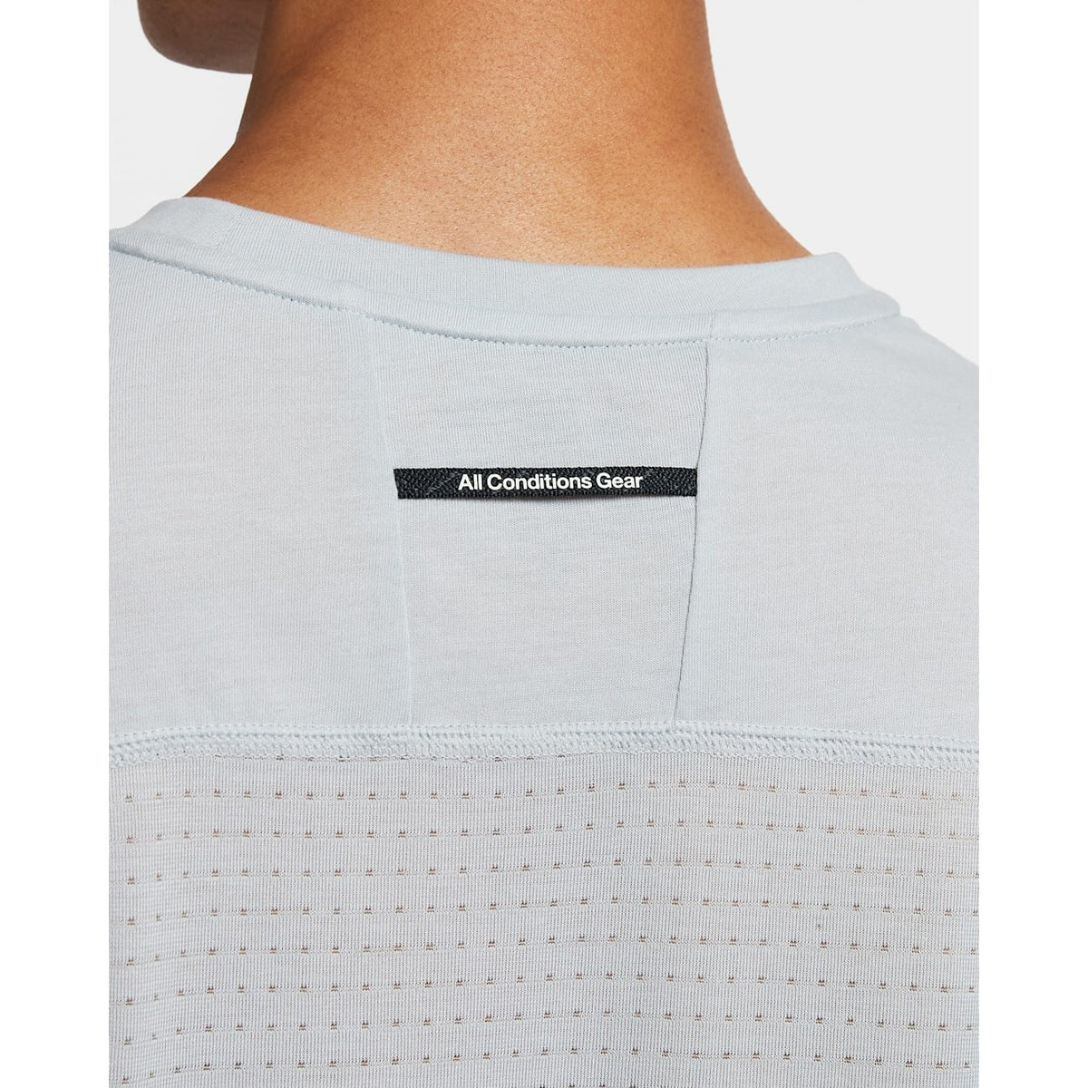 NIKE Men's ACG Dri-FIT ADV Solar Chase SS Top APPAREL - Mens T-Shirts